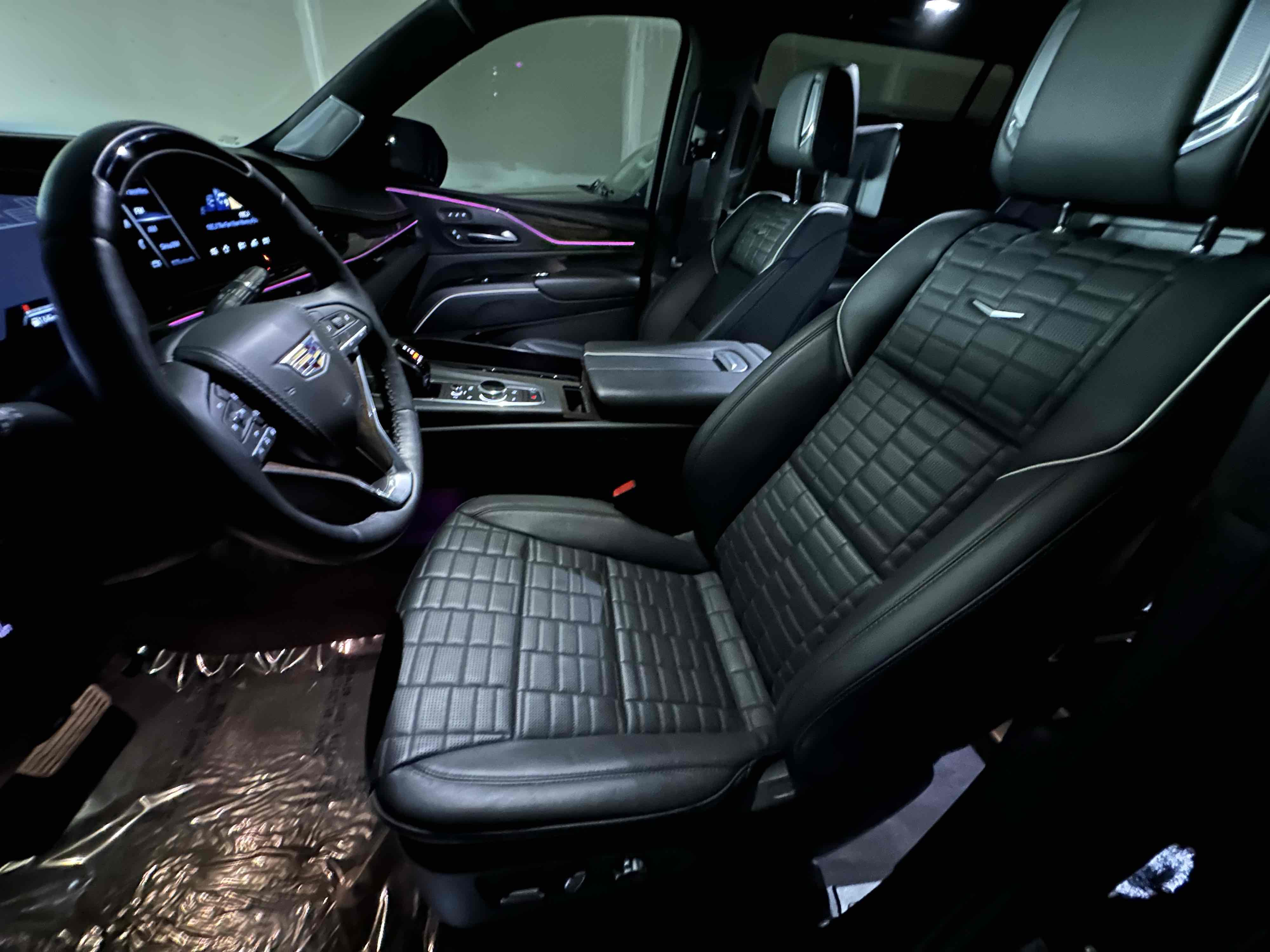 2024 Cadillac Escalade ESV Sport Platinum photo 5