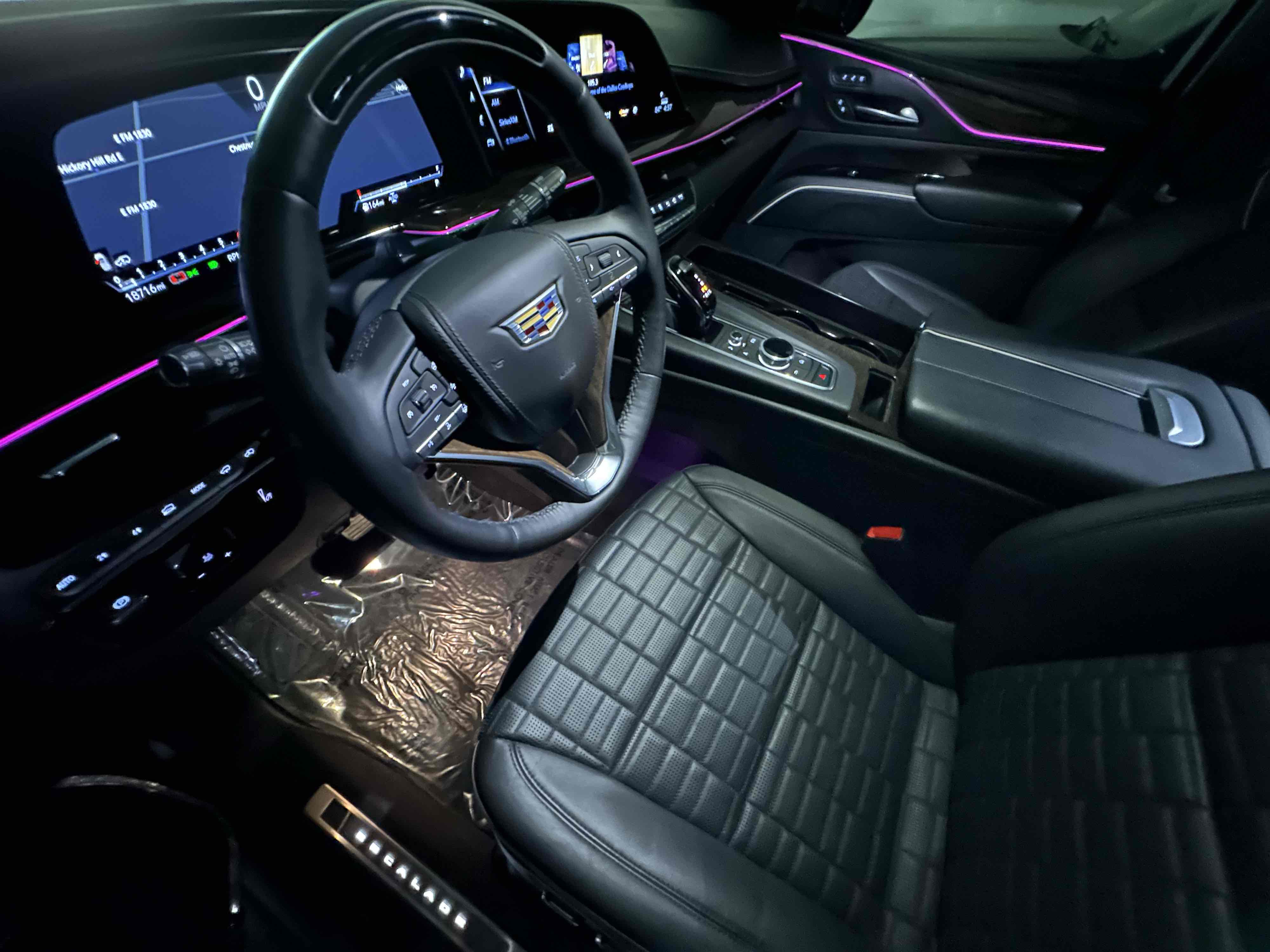 2024 Cadillac Escalade ESV Sport Platinum photo 4