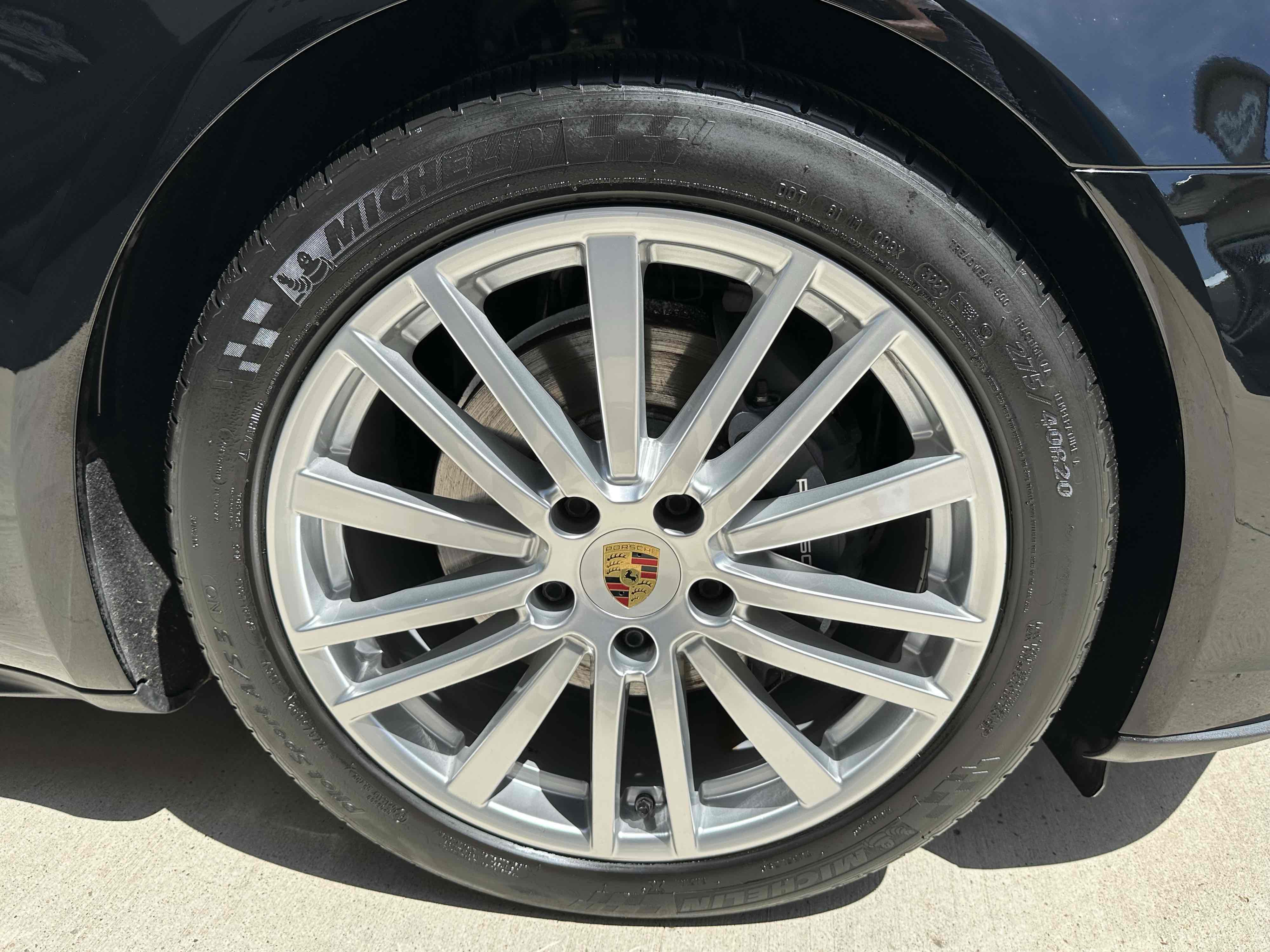 2020 Porsche Panamera 4 photo 7
