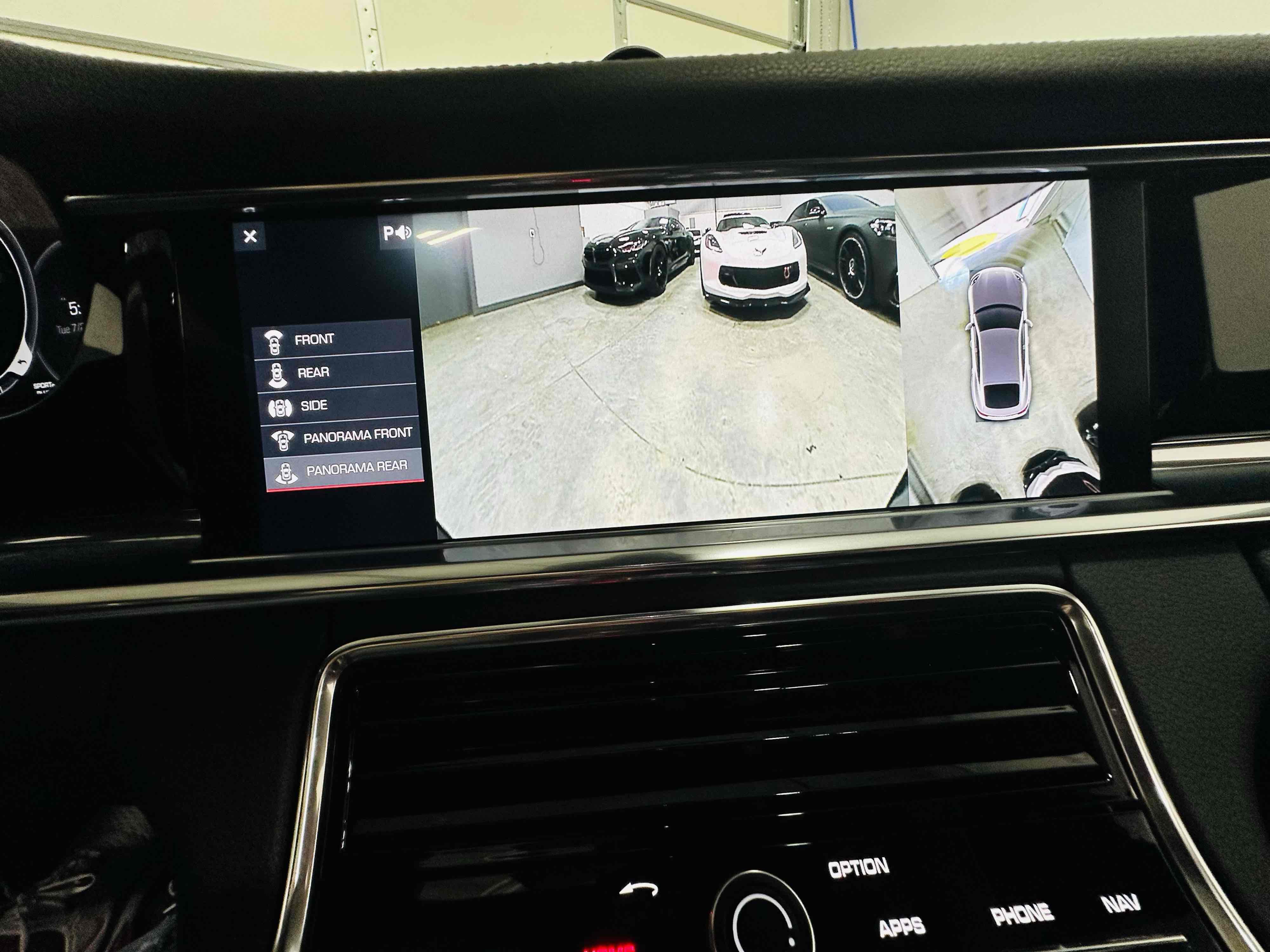 2020 Porsche Panamera 4 photo 30