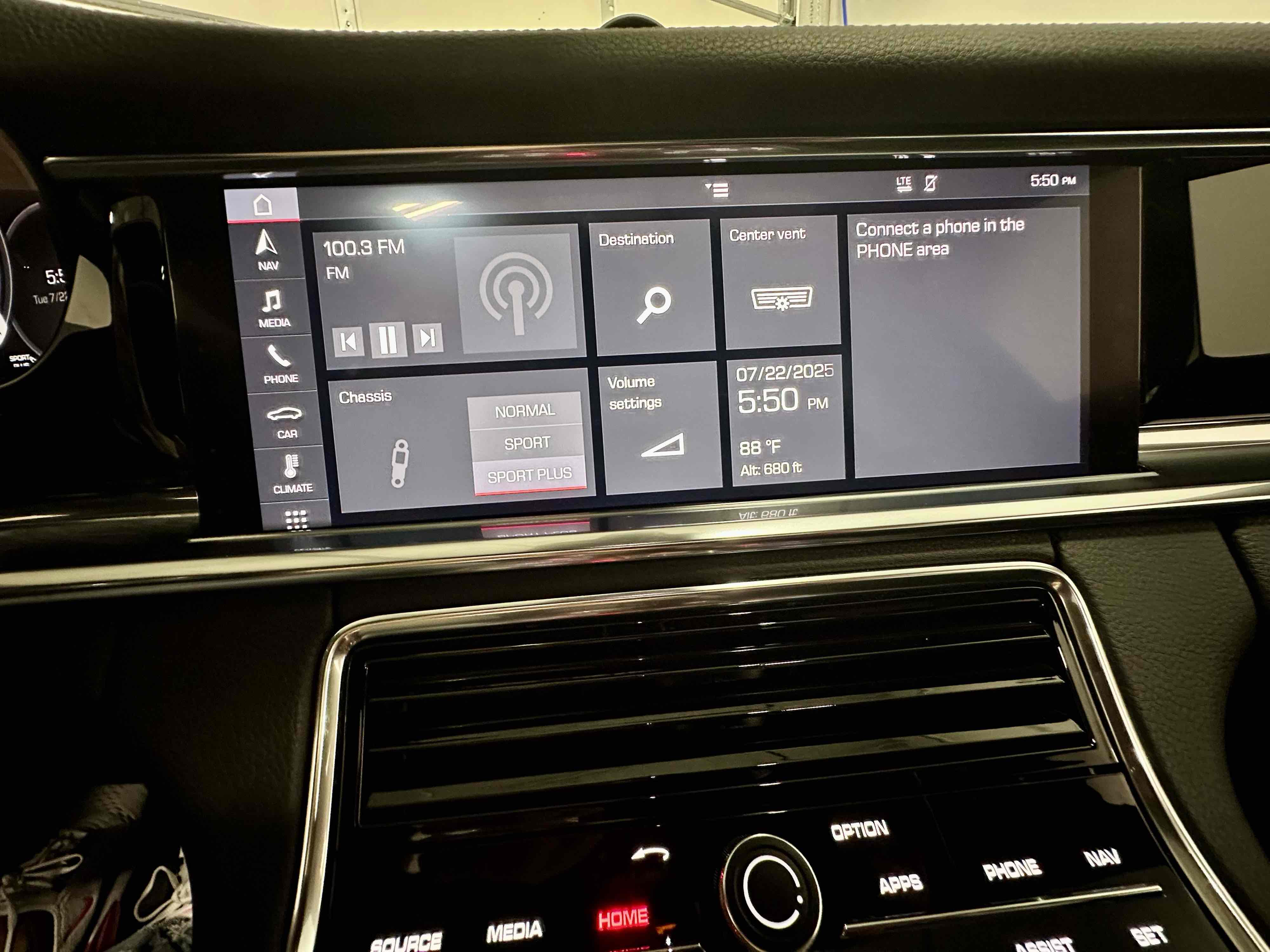2020 Porsche Panamera 4 photo 31
