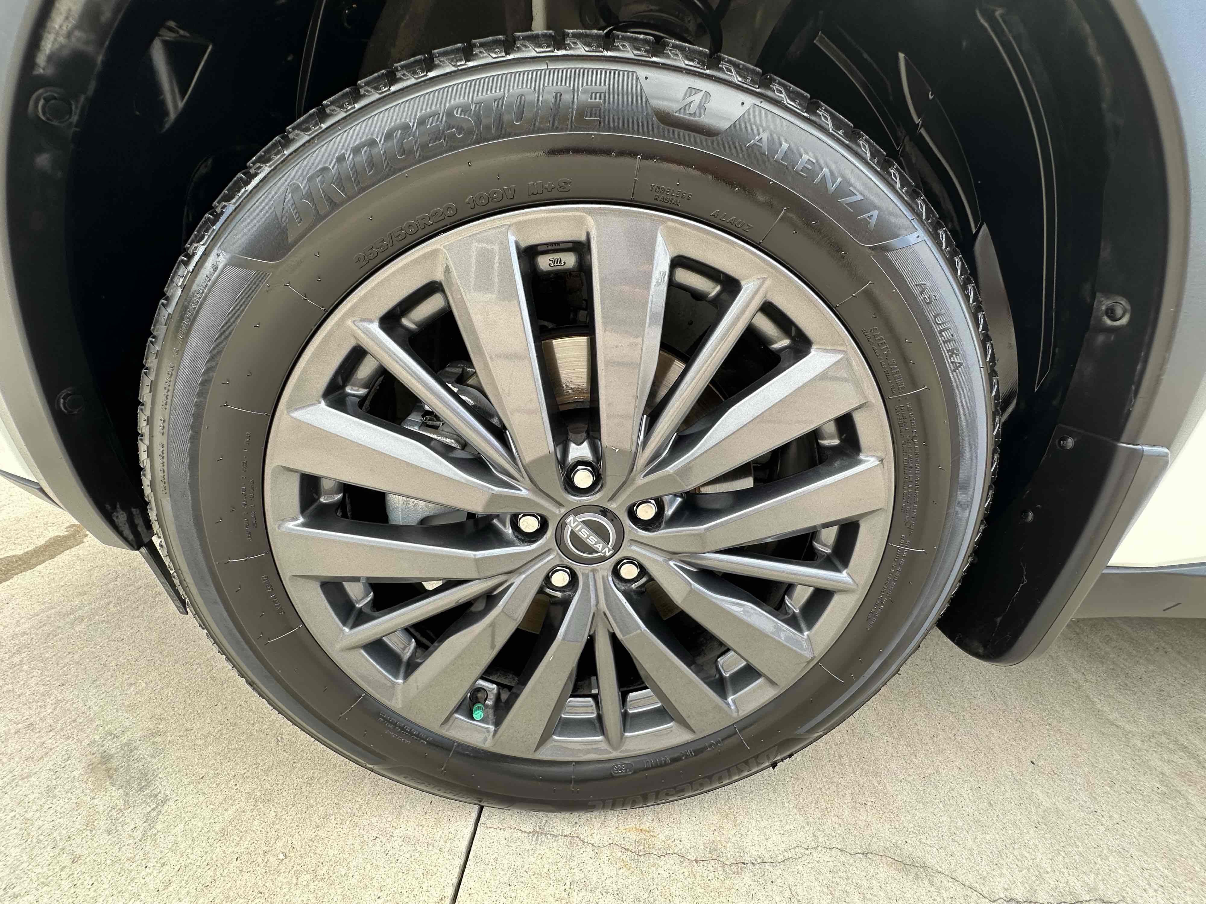 2022 Nissan Pathfinder SL photo 12
