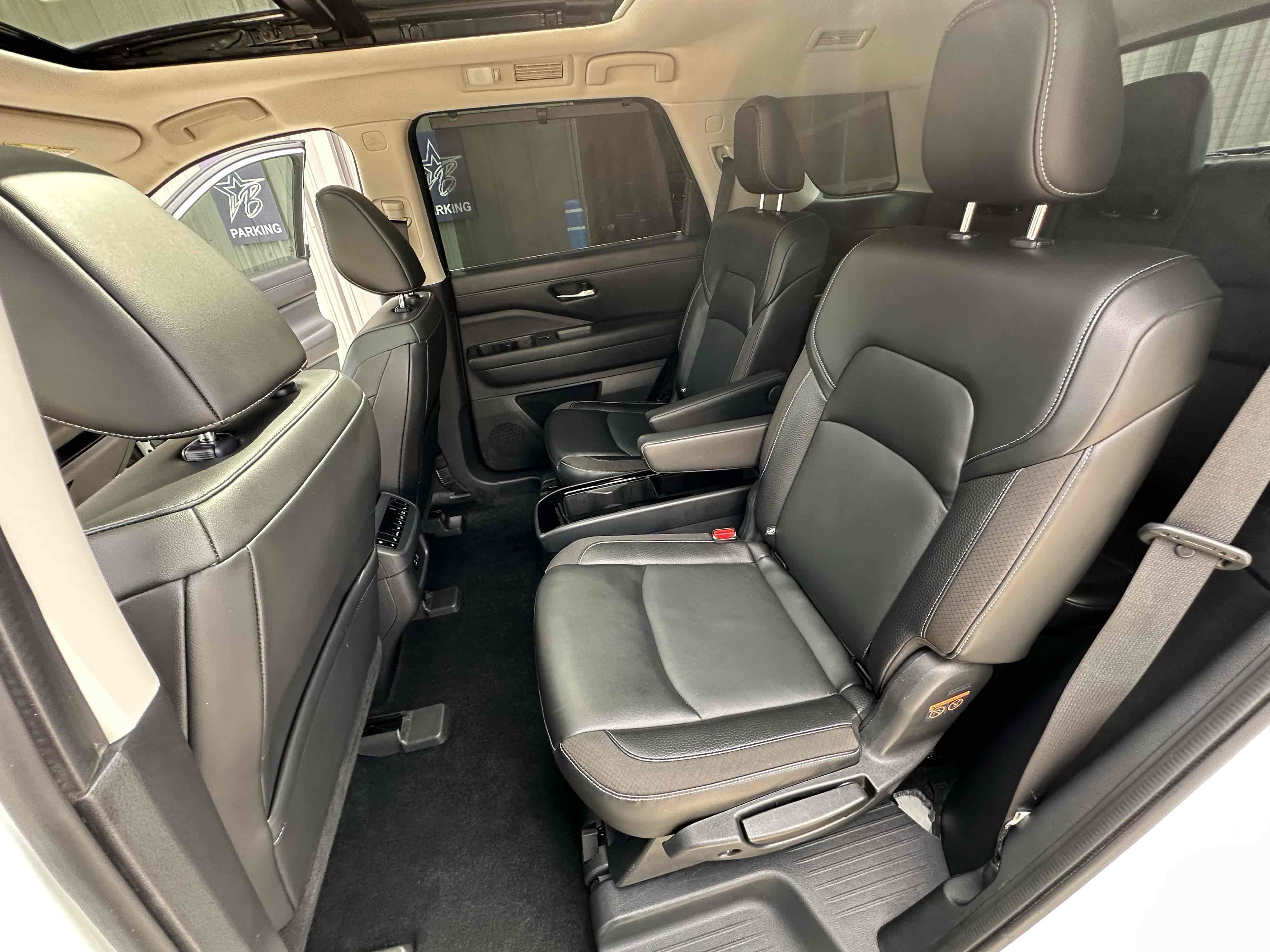 2022 Nissan Pathfinder SL photo 31