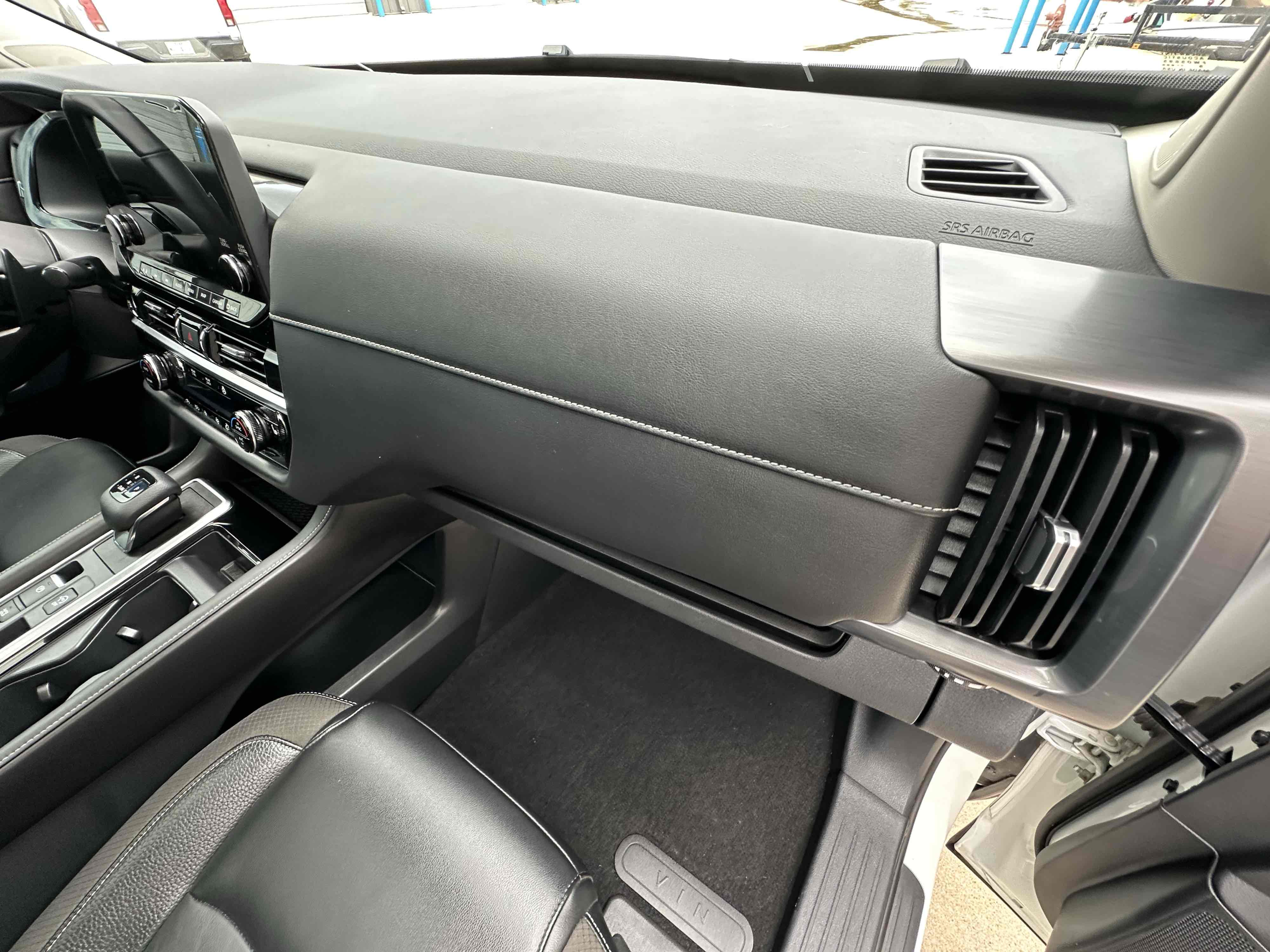 2022 Nissan Pathfinder SL photo 36