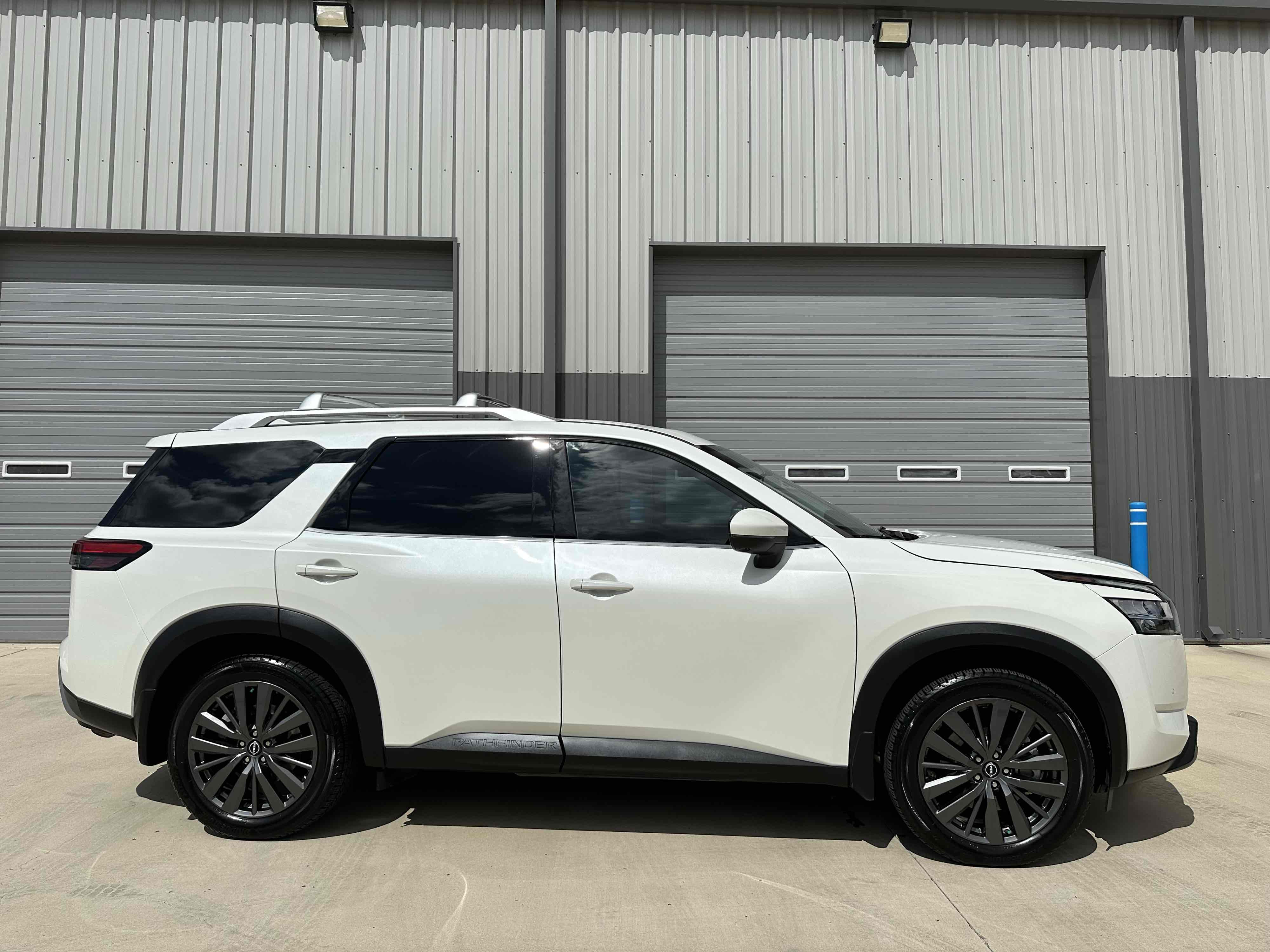 2022 Nissan Pathfinder SL photo 40