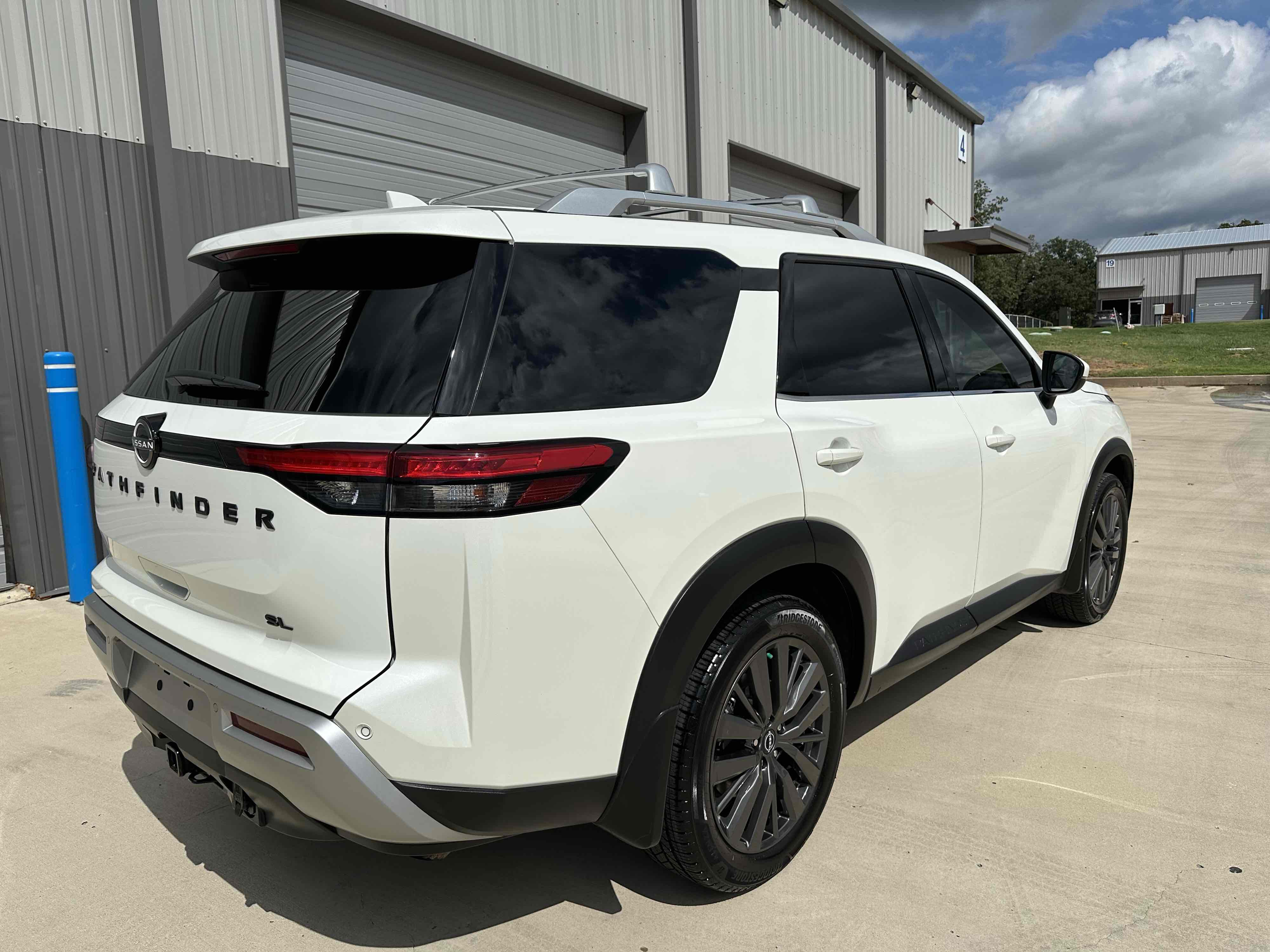 2022 Nissan Pathfinder SL photo 41