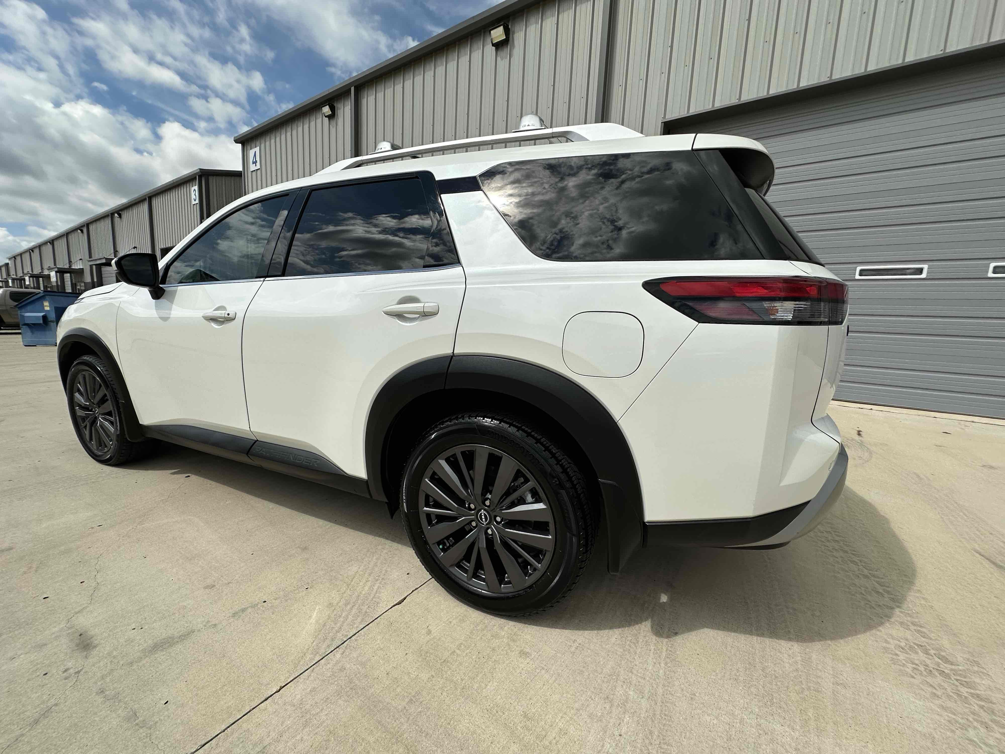 2022 Nissan Pathfinder SL photo 45