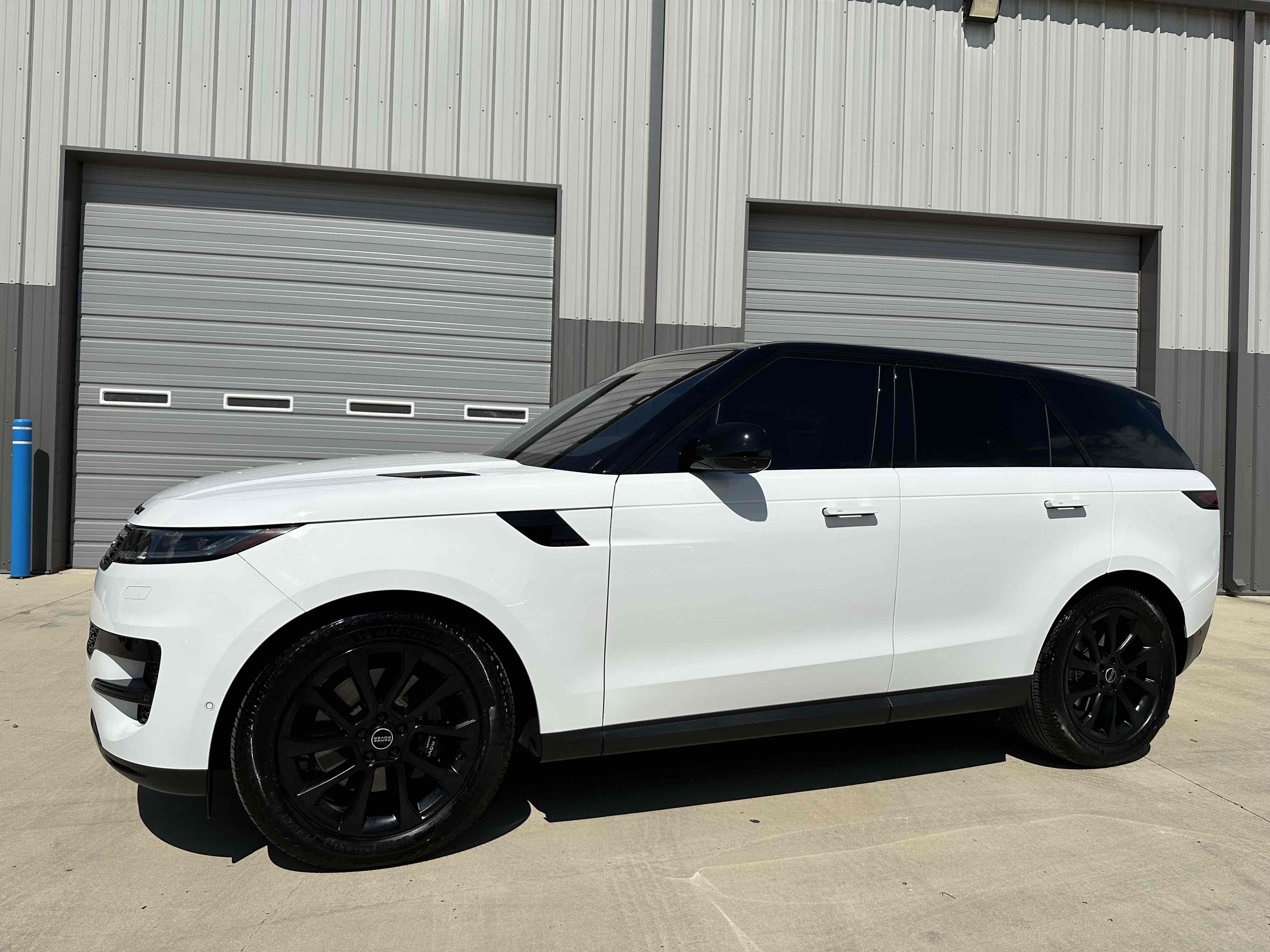 2023 Land Rover Range Rover Sport P360 Dynamic SE photo 14