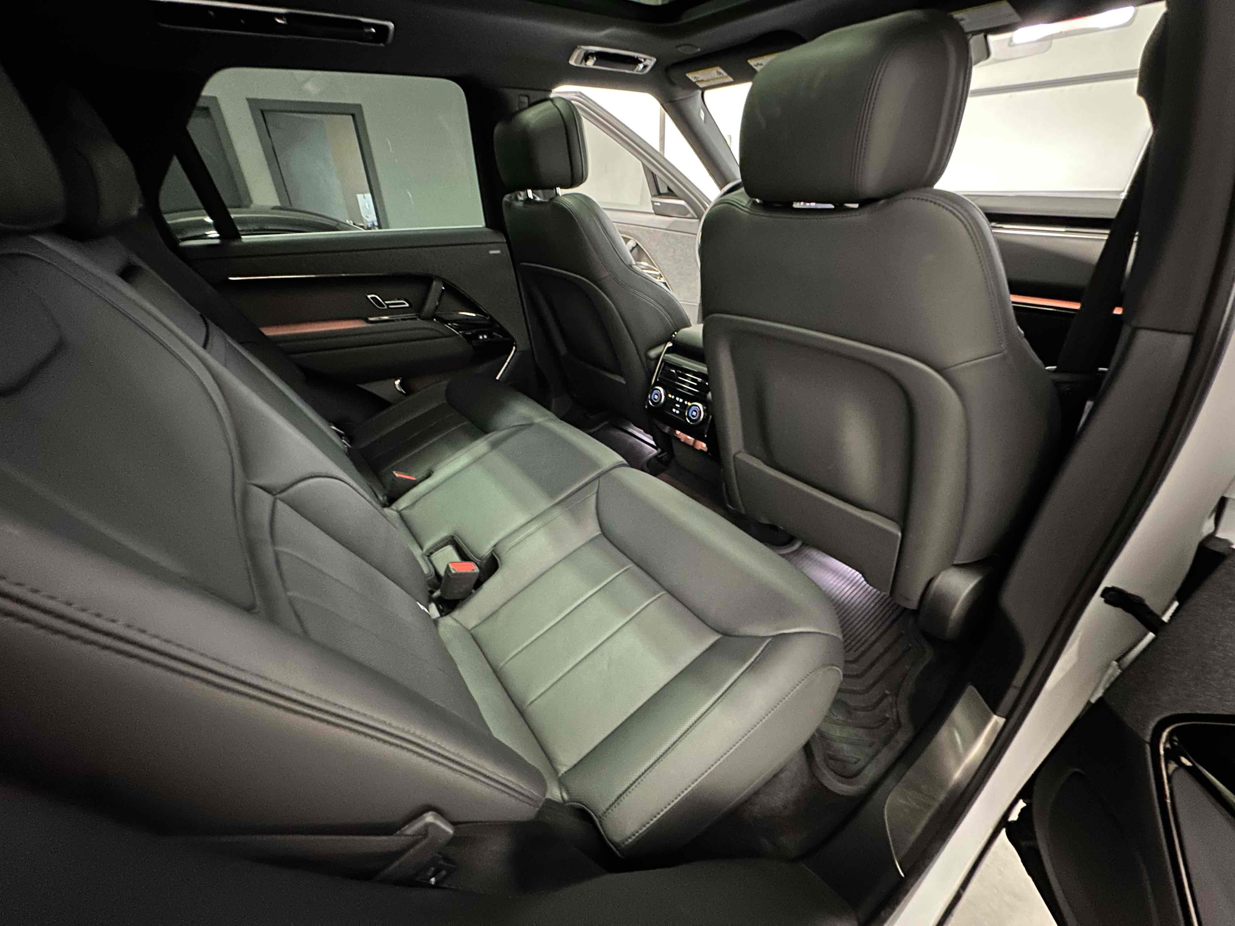 2023 Land Rover Range Rover Sport P360 Dynamic SE photo 31