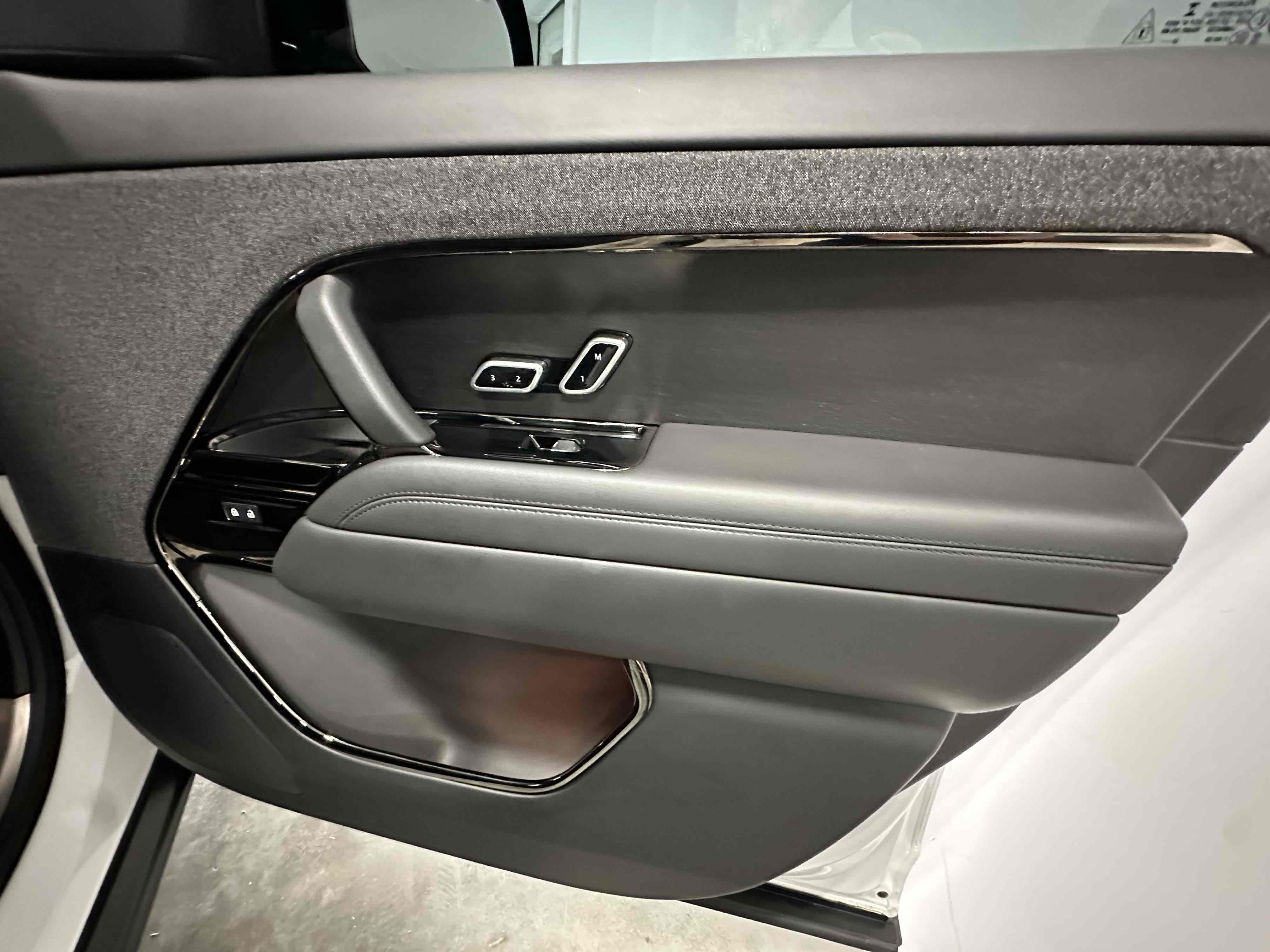 2023 Land Rover Range Rover Sport P360 Dynamic SE photo 33