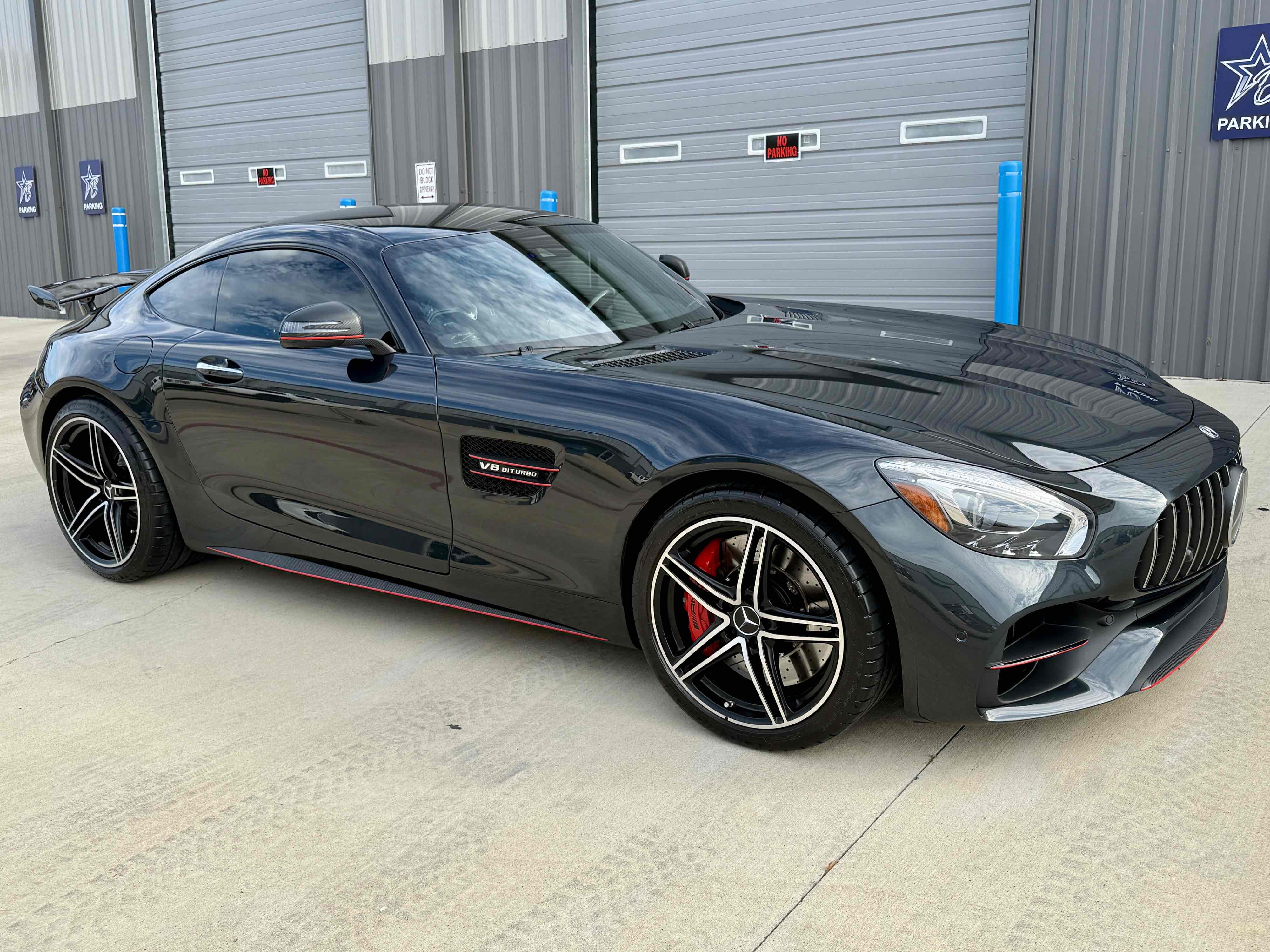 2019 Mercedes Benz AMG GT GT C photo 3