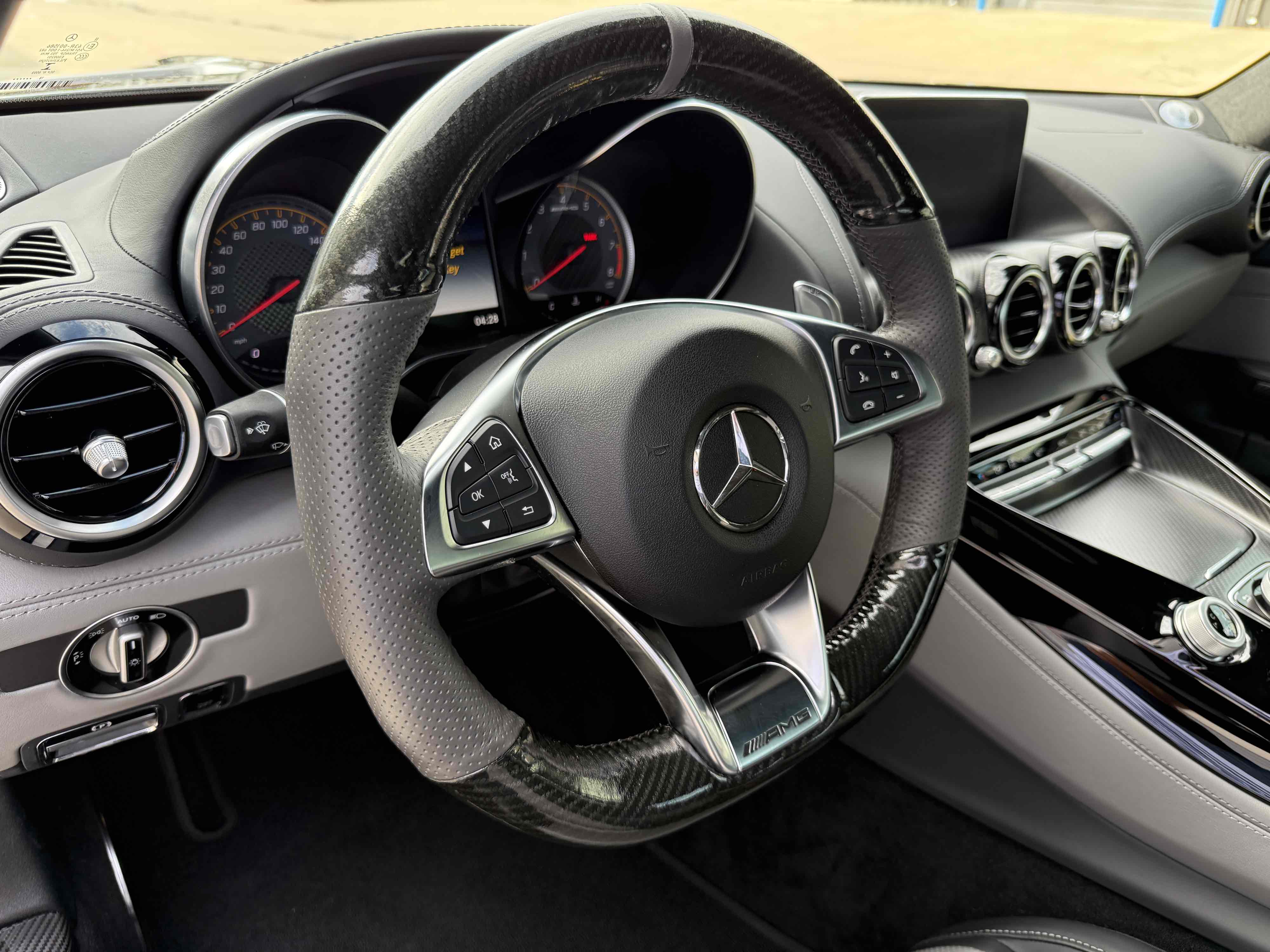 2019 Mercedes Benz AMG GT GT C photo 39