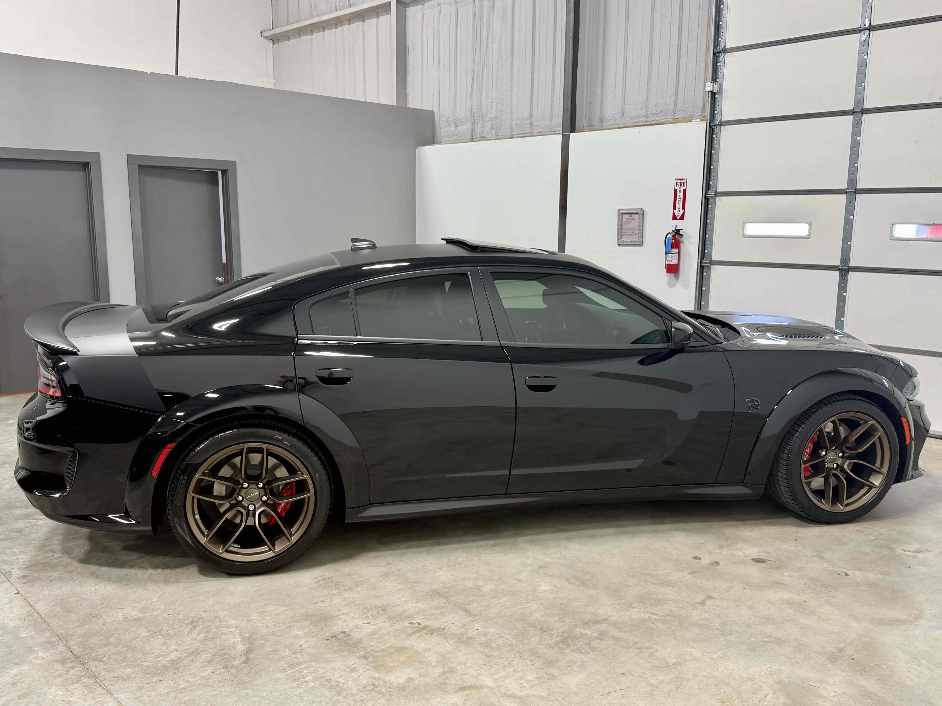 2023 Dodge Charger SRT8 Hellcat photo 2