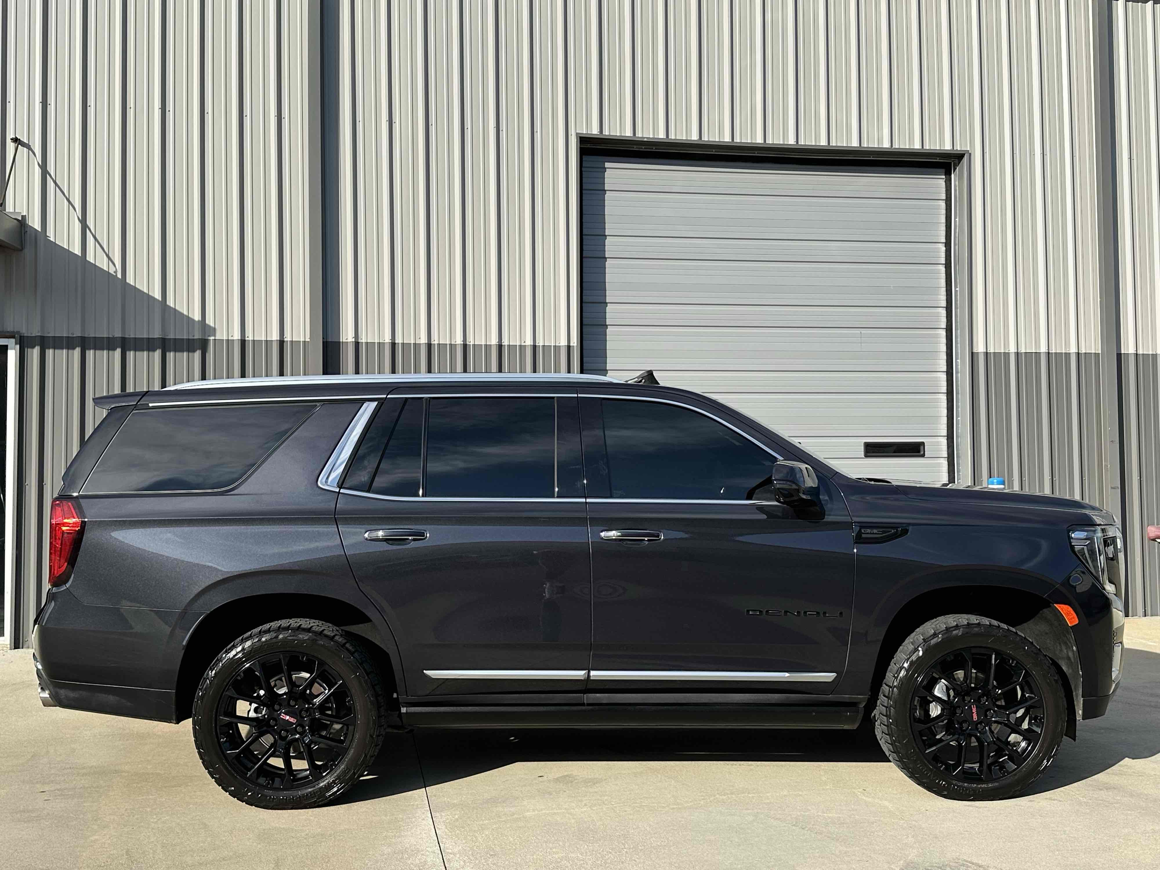 2023 Gmc Yukon Denali photo 4