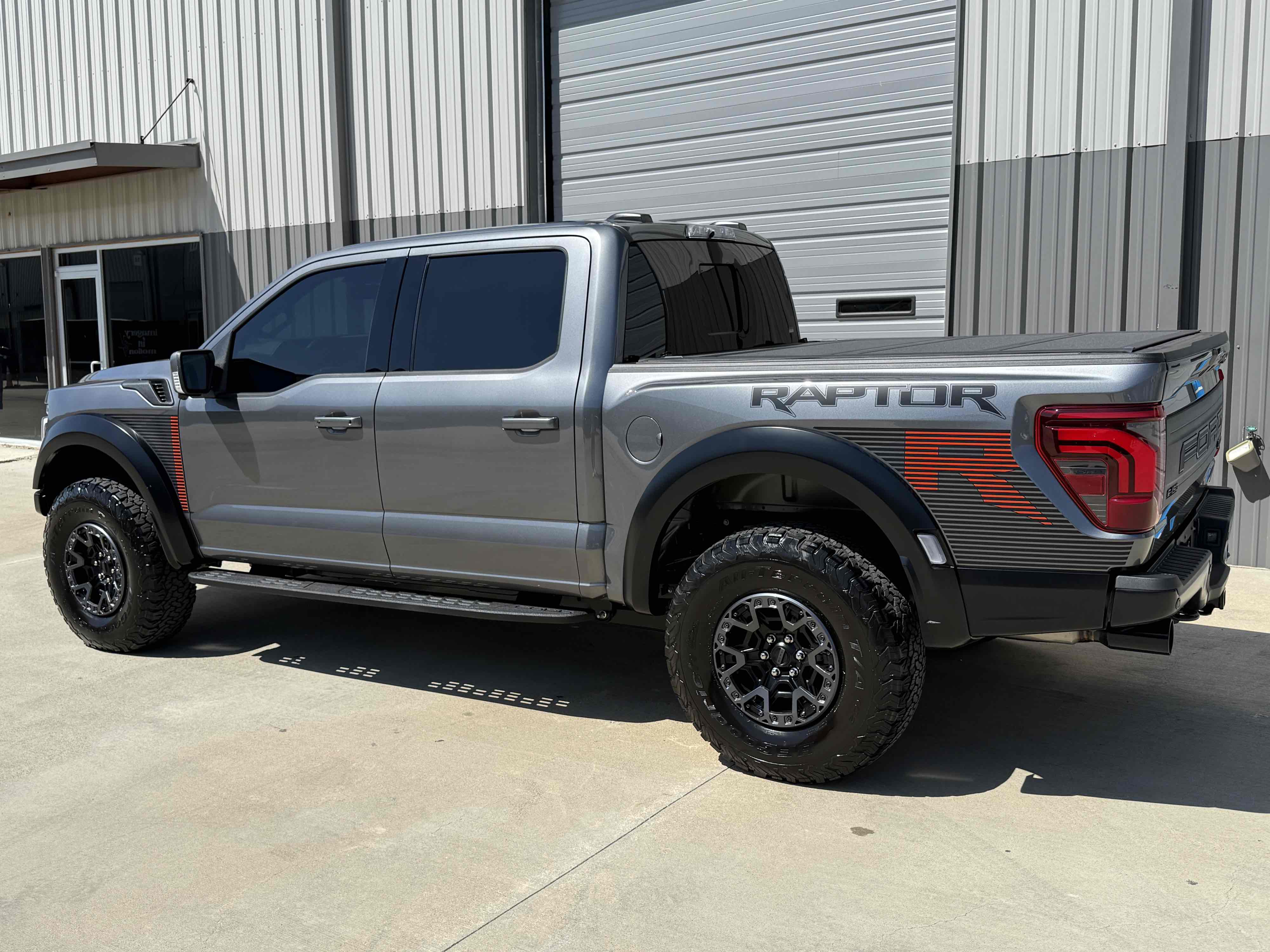 View vehicle photo 2