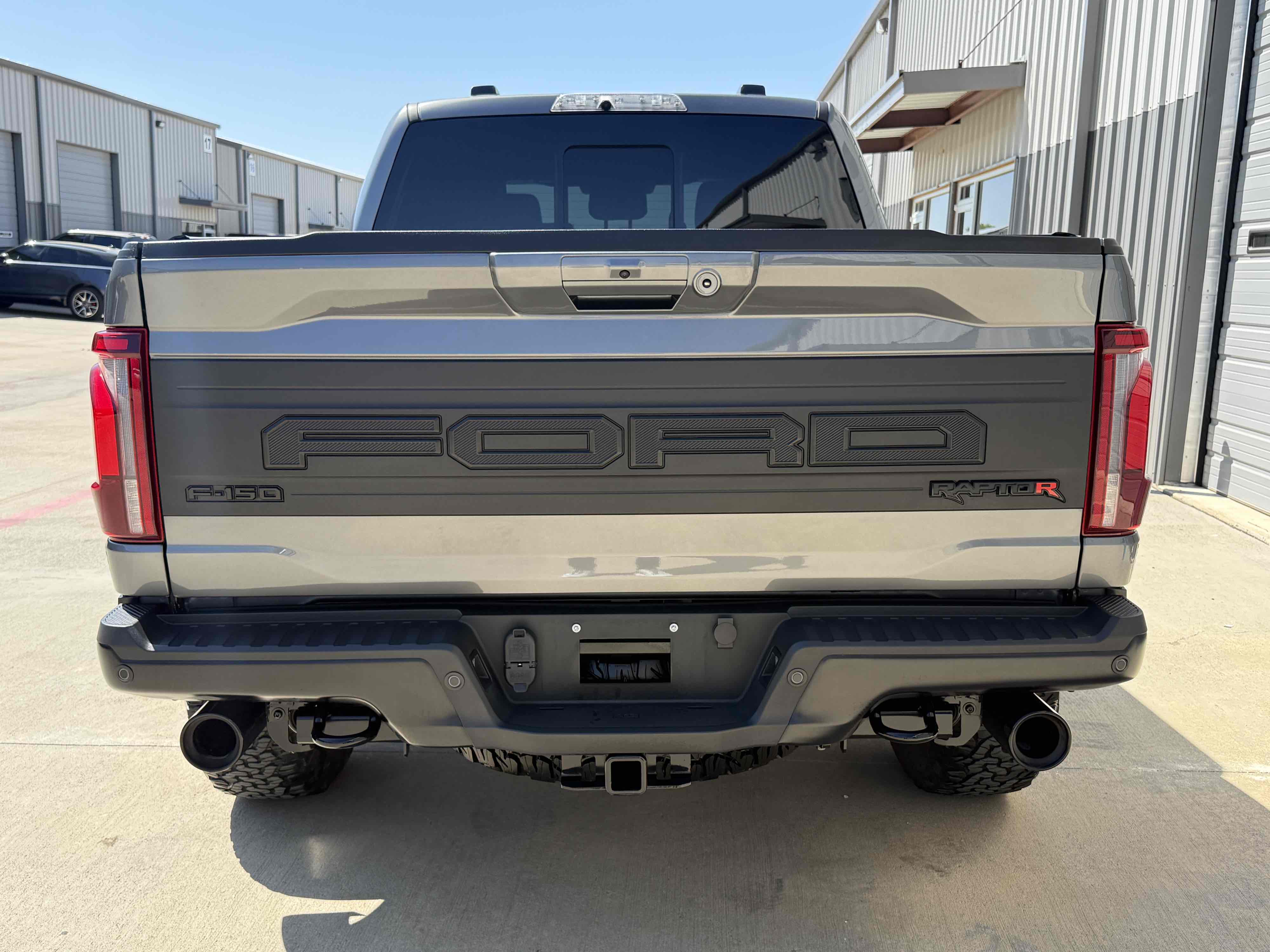 View vehicle photo 6