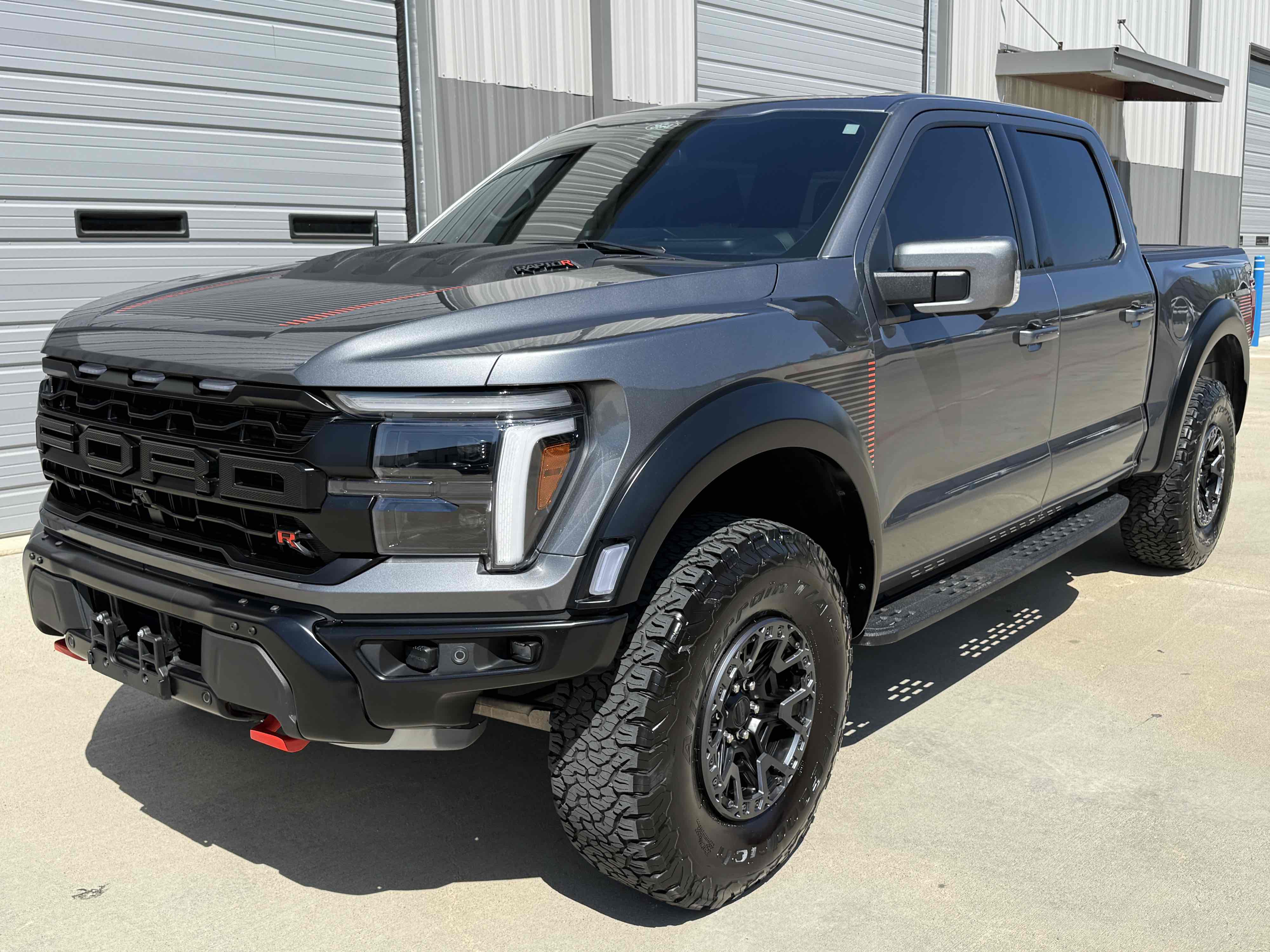 View vehicle photo 7