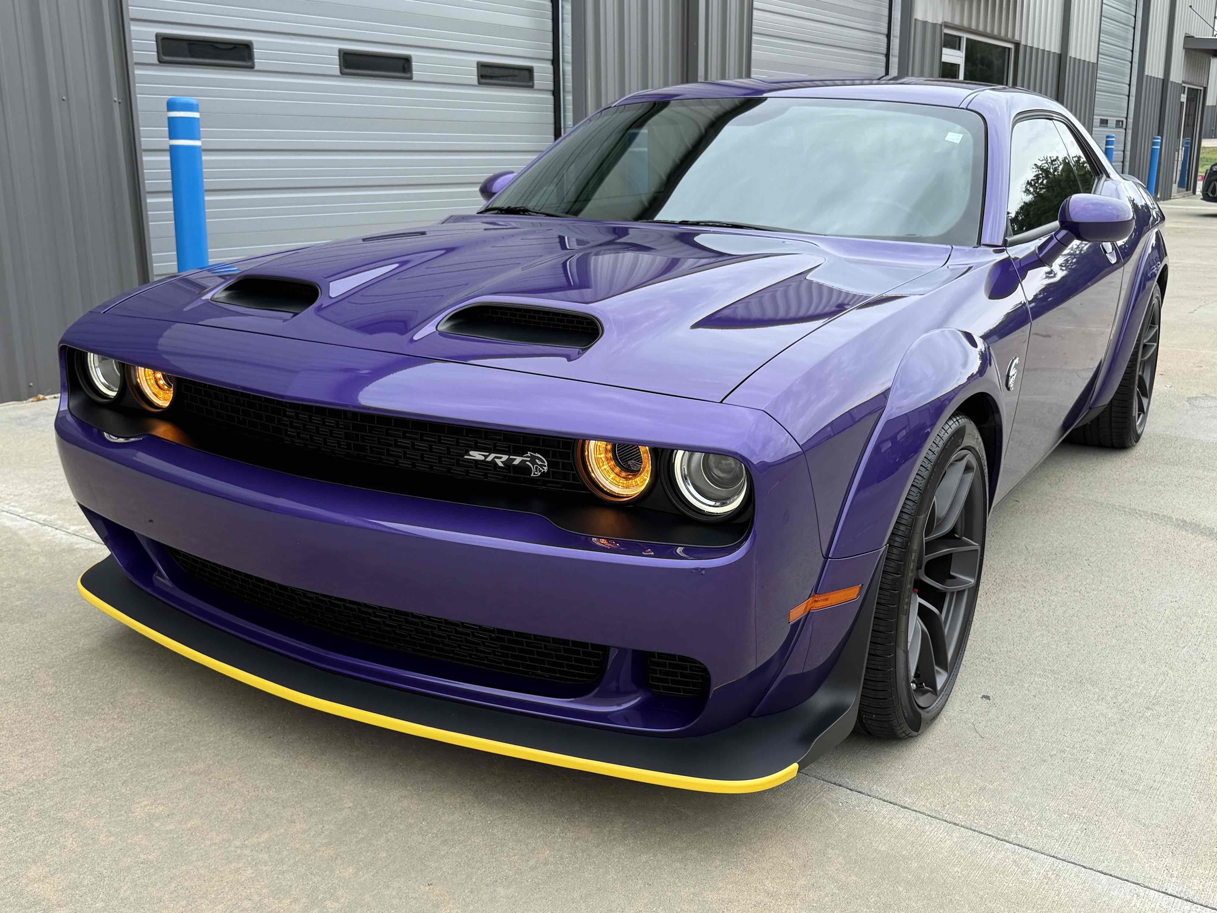 2023 Dodge Challenger SRT - Photo 11