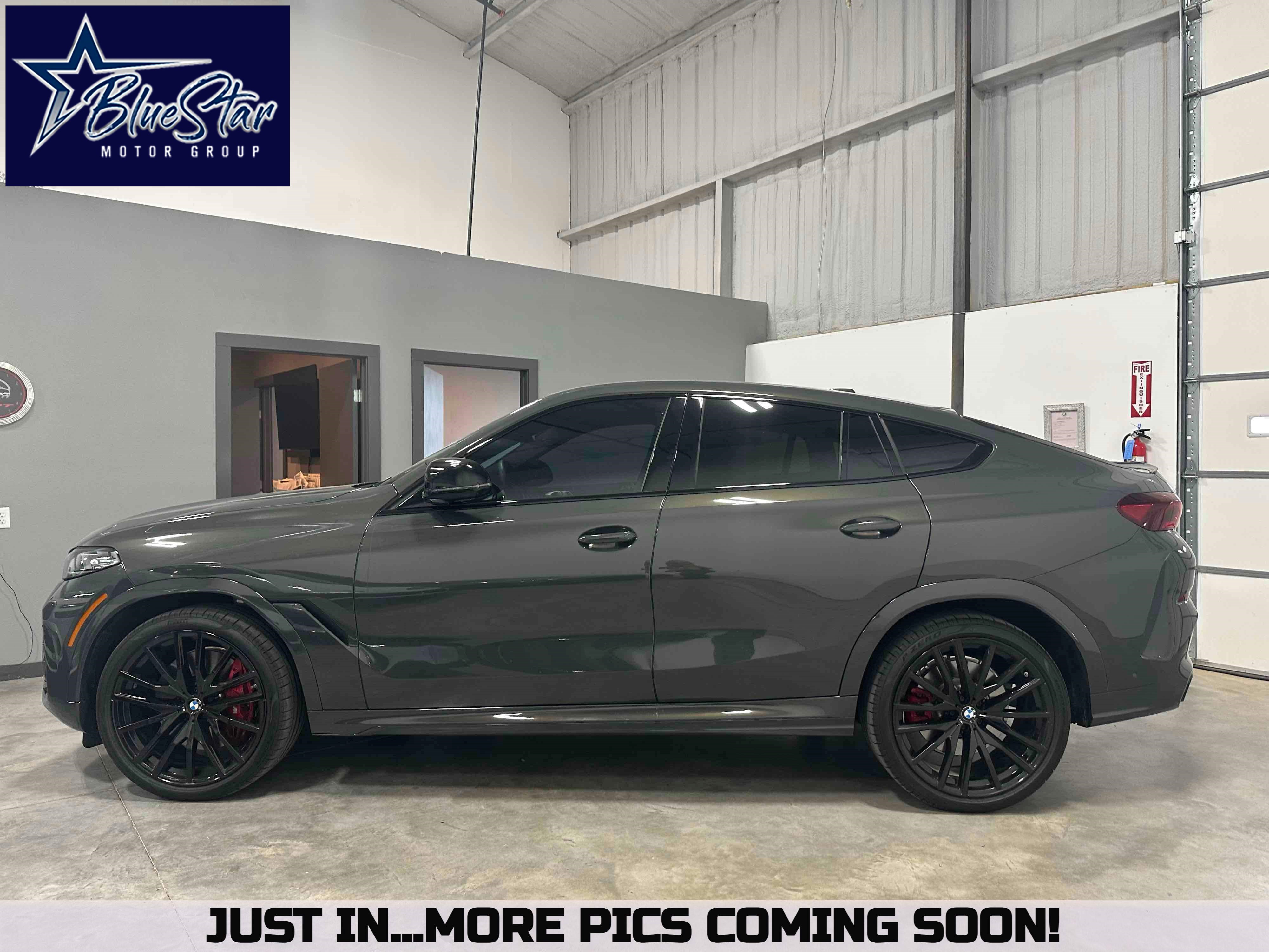 2025 BMW X6 M60i's photo