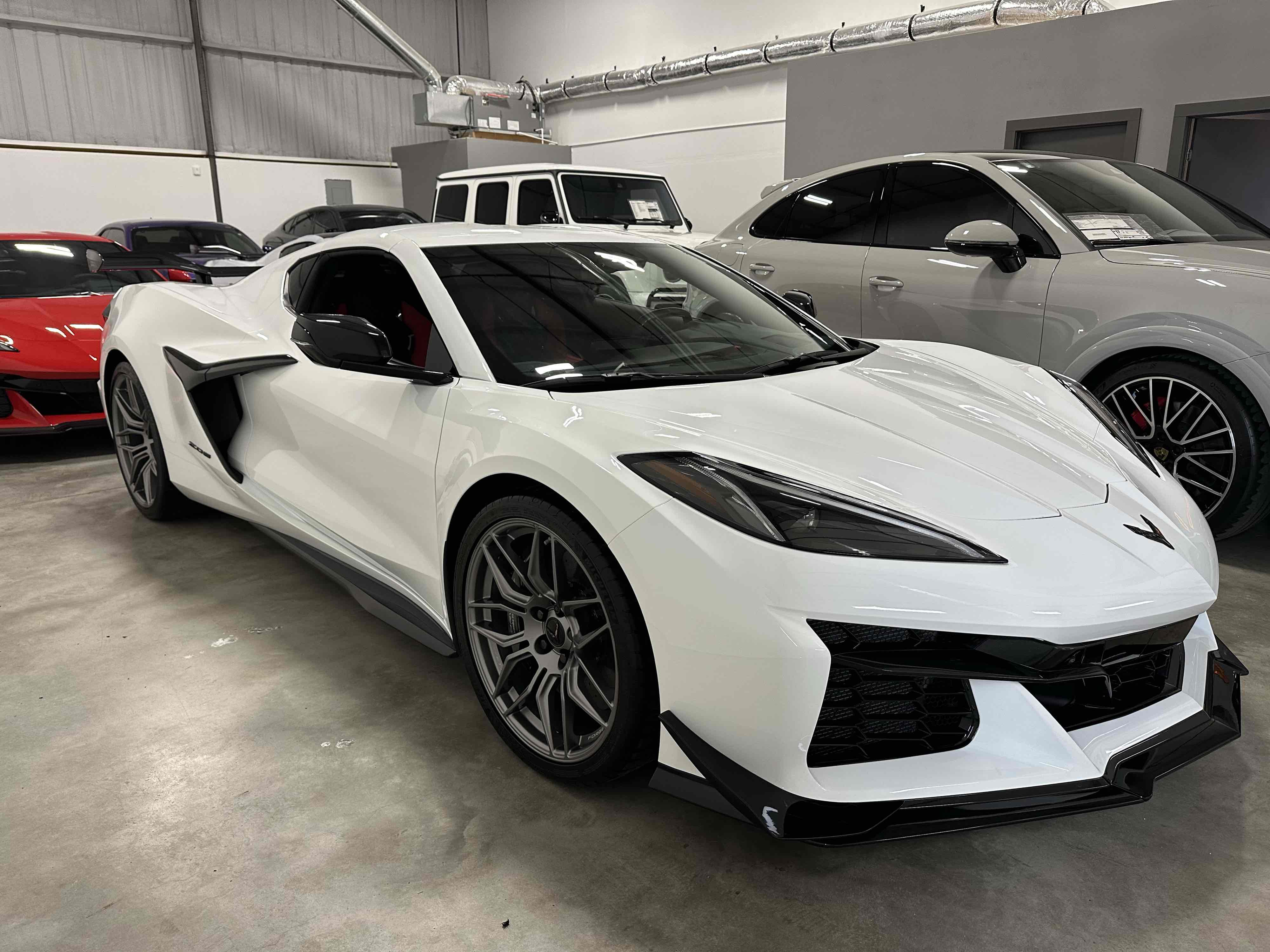 2024 Chevrolet Corvette 3LZ - Photo 2