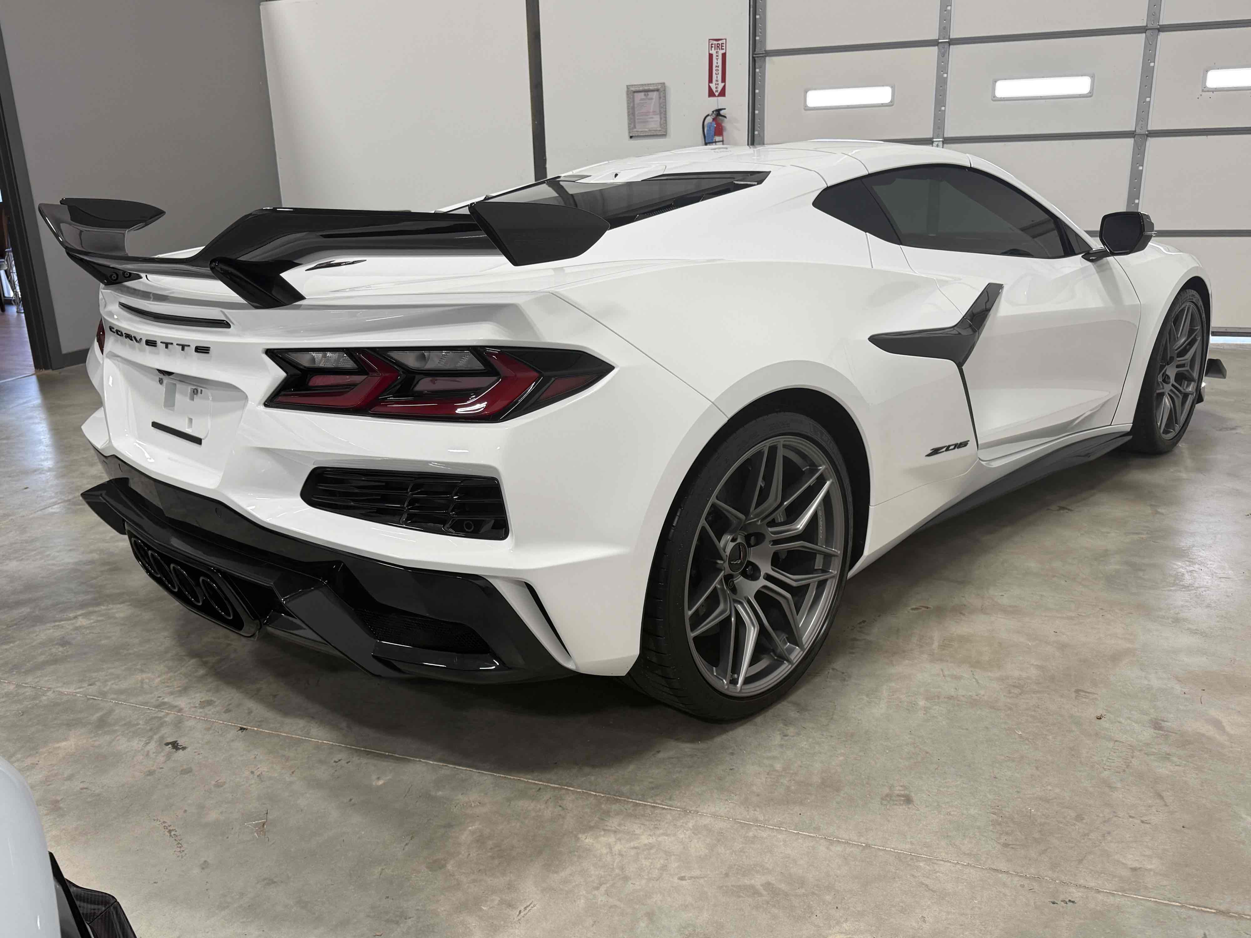 2024 Chevrolet Corvette 3LZ - Photo 14