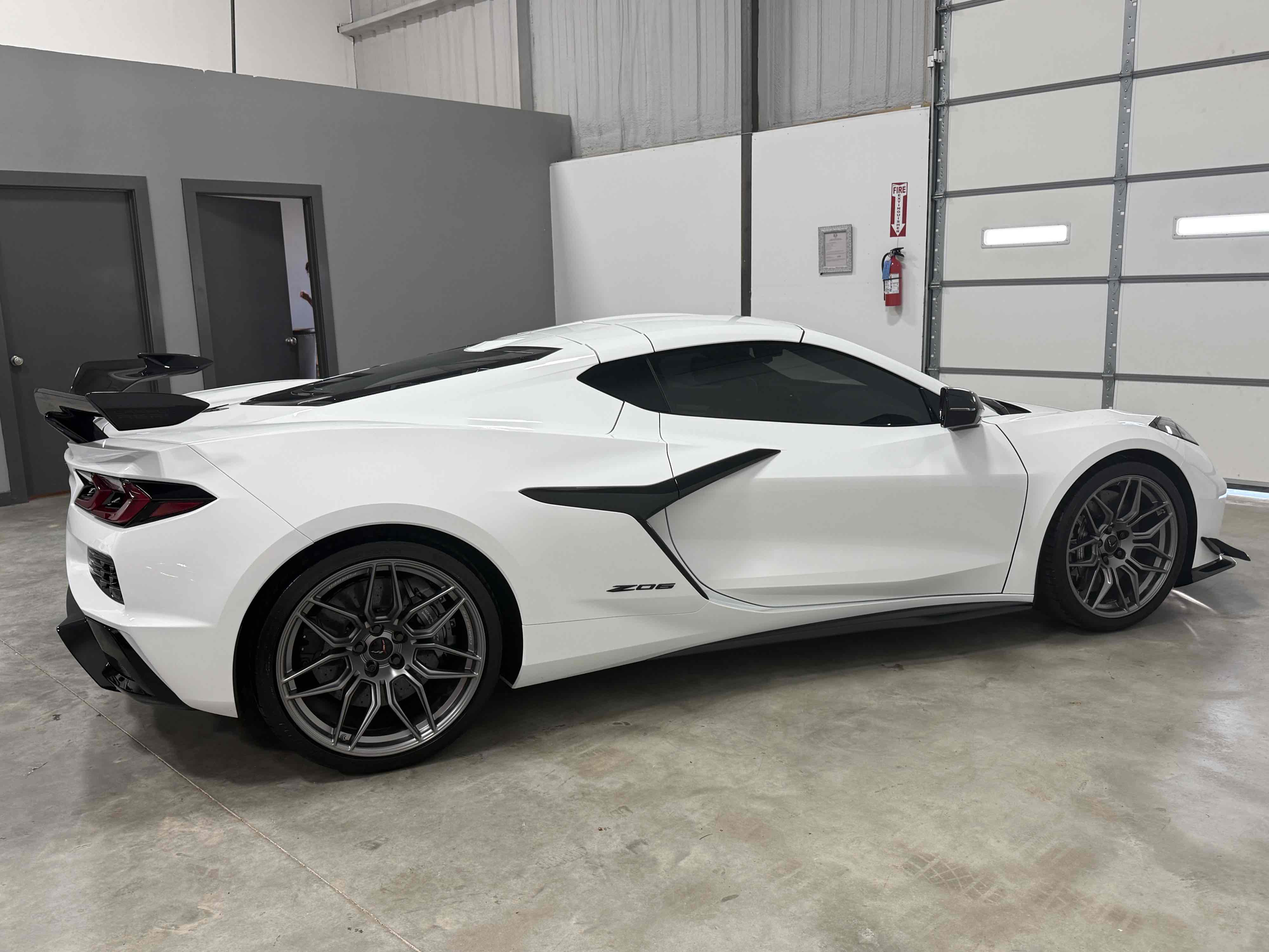 2024 Chevrolet Corvette 3LZ - Photo 16