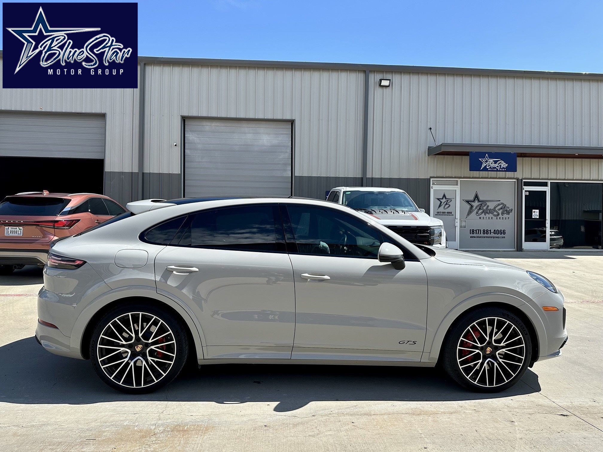 2022 Porsche Cayenne GTS's photo