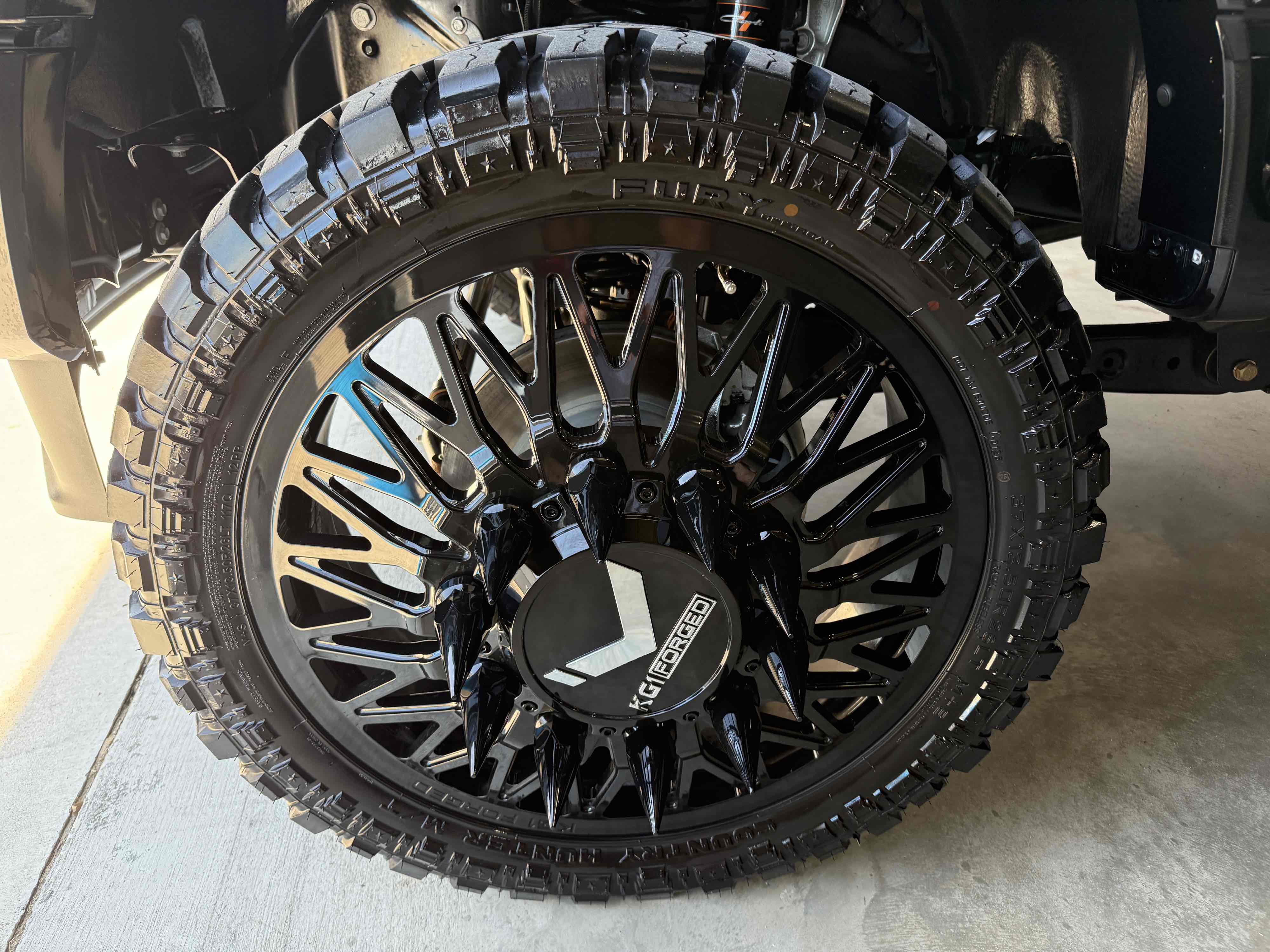 View vehicle photo 2
