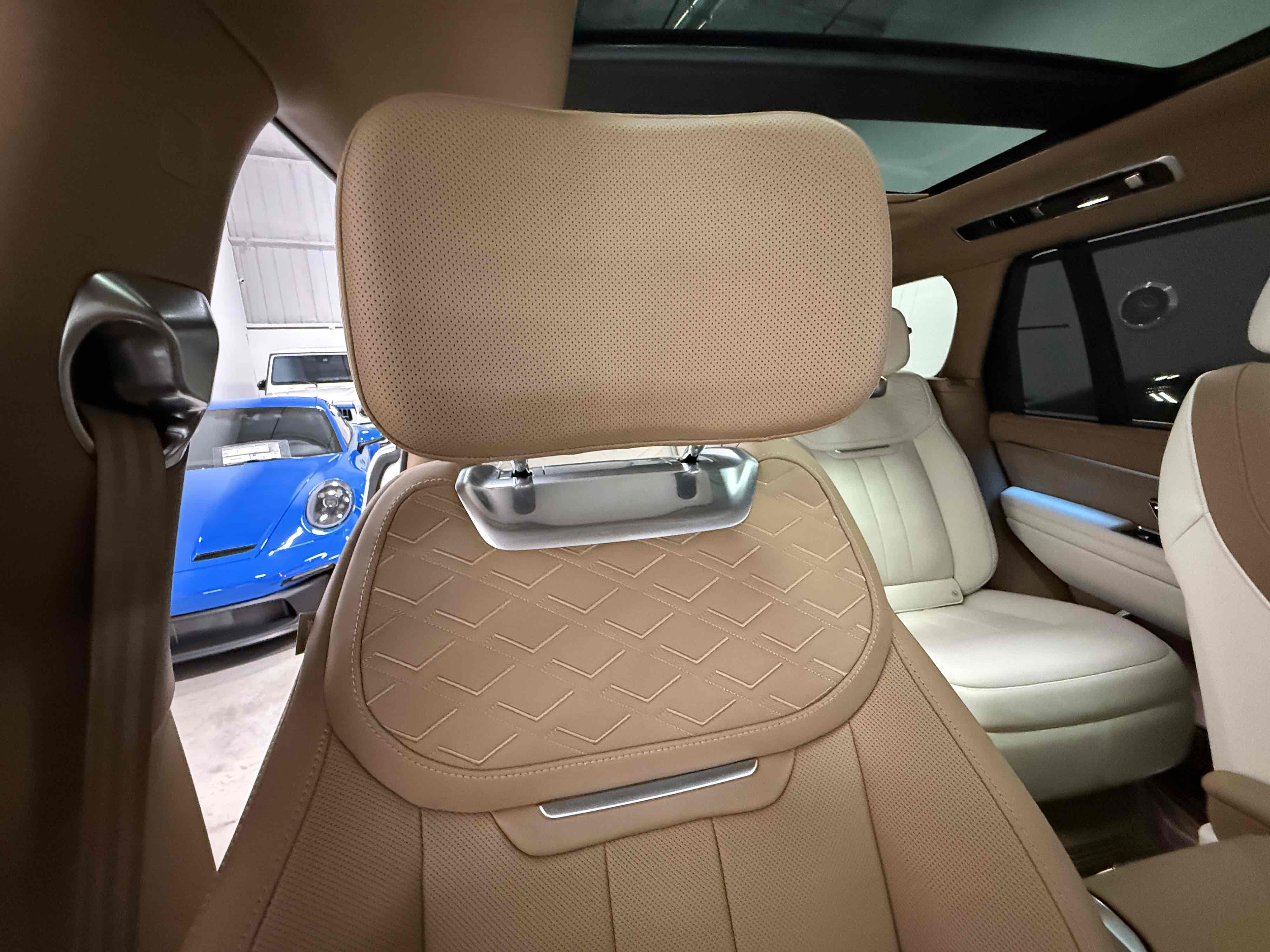 2024 Land Rover Range Rover SV - Photo 24