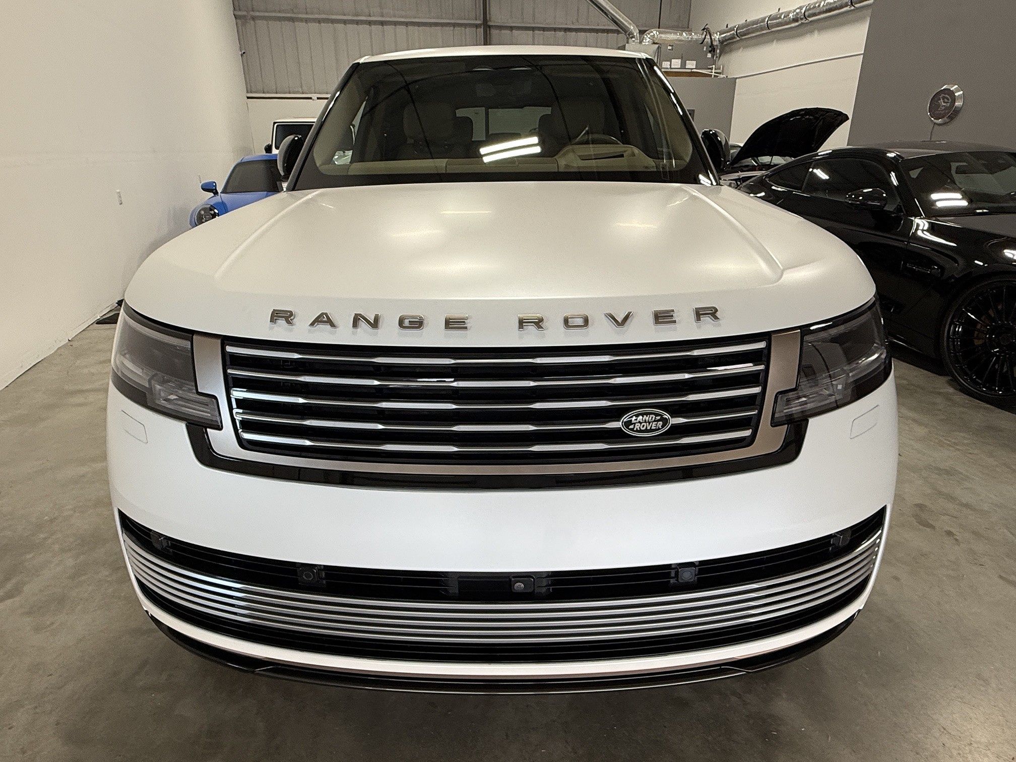 2024 Land Rover Range Rover SV - Photo 12