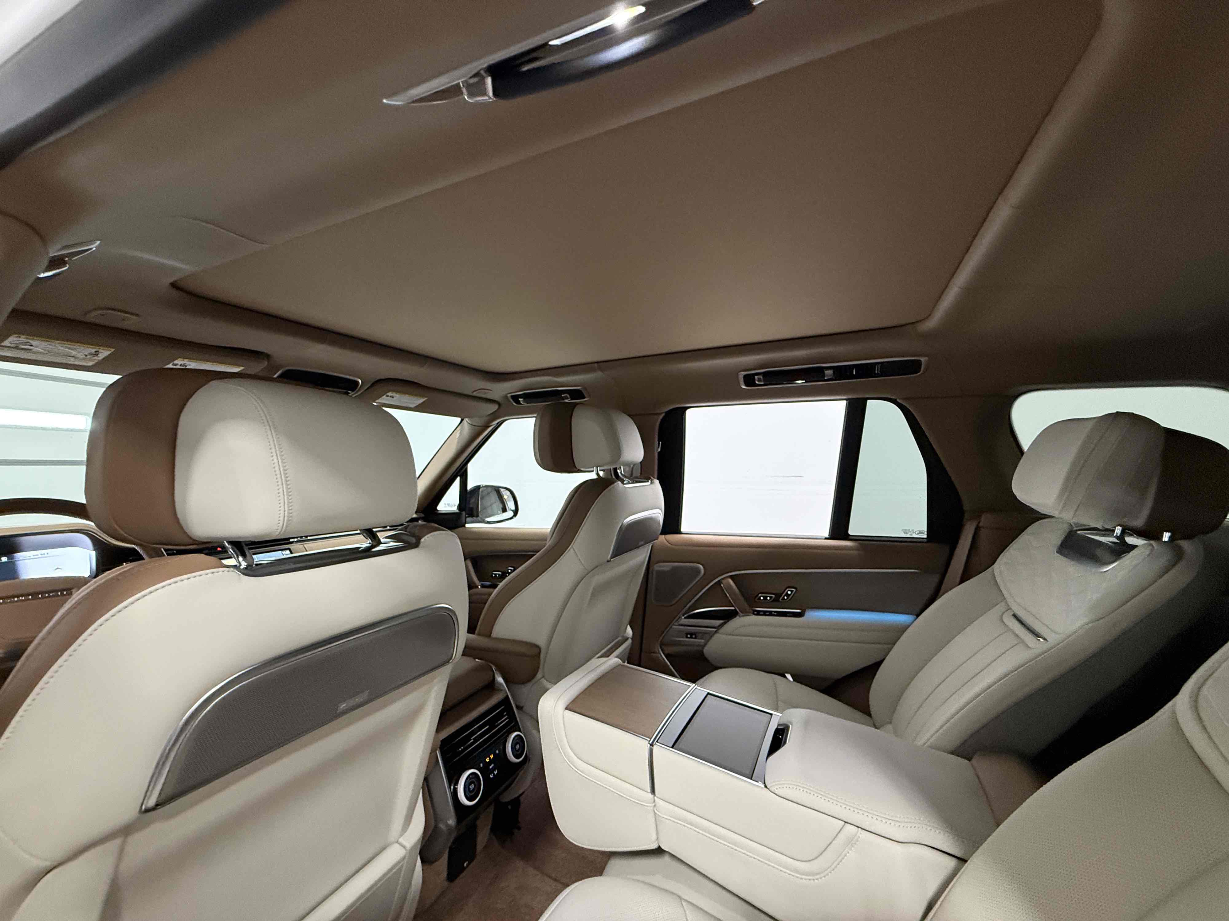 2024 Land Rover Range Rover SV - Photo 137