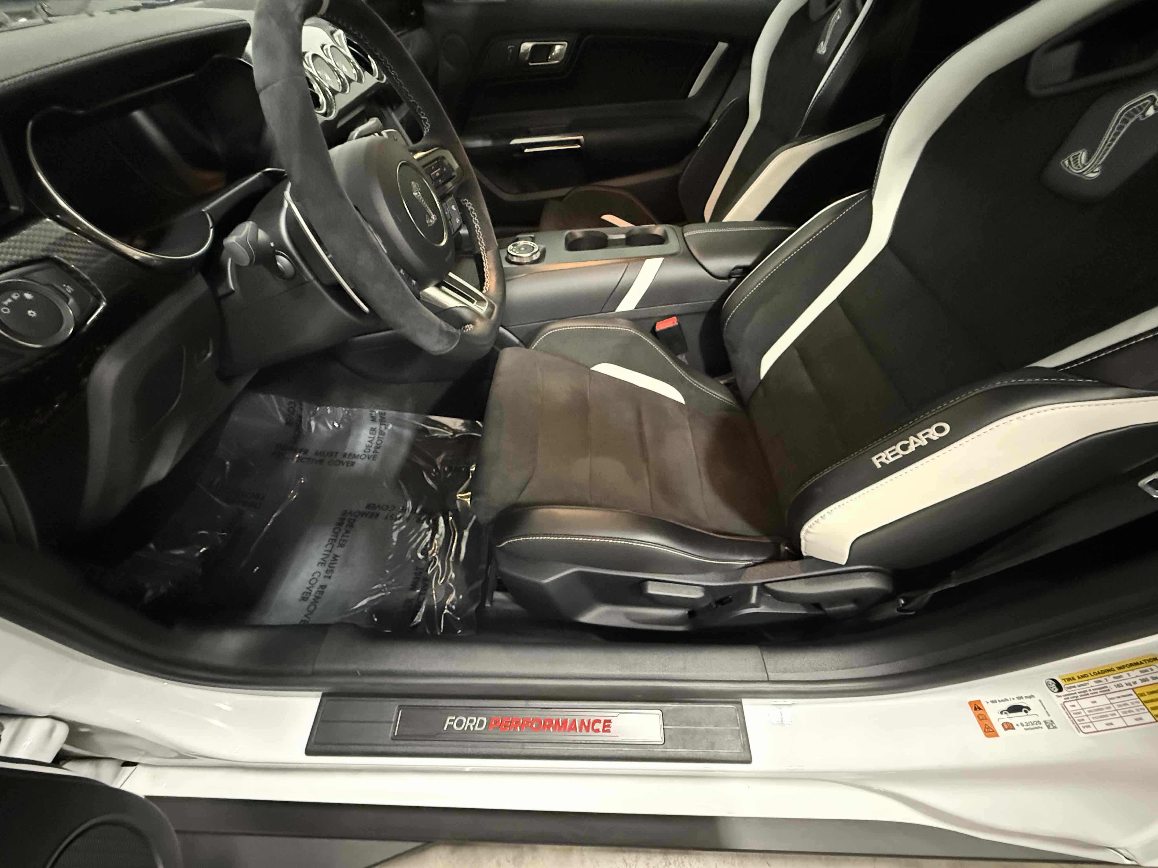 Photo 13 of this Ford Mustang