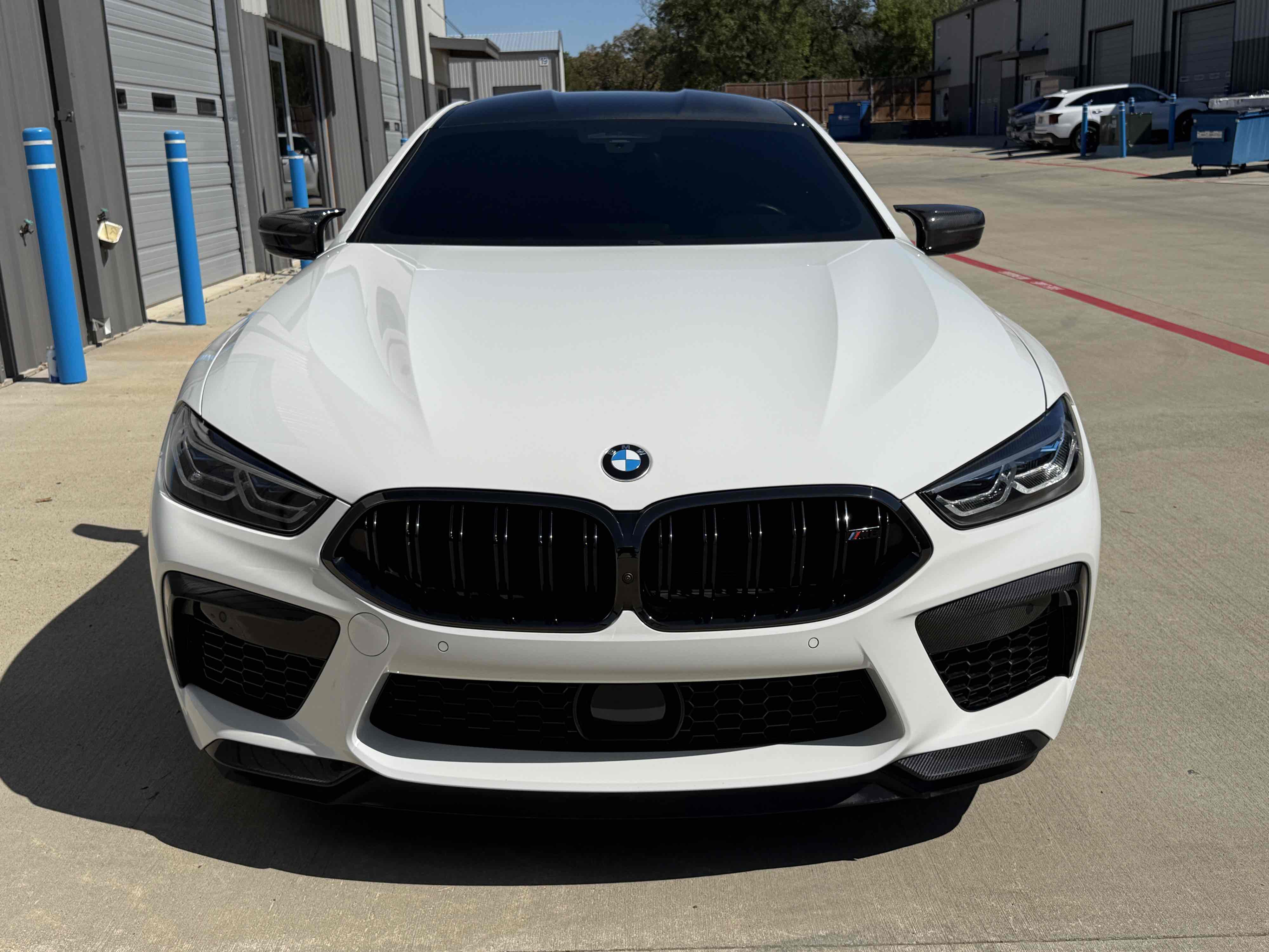 Photo 32 of this BMW M8