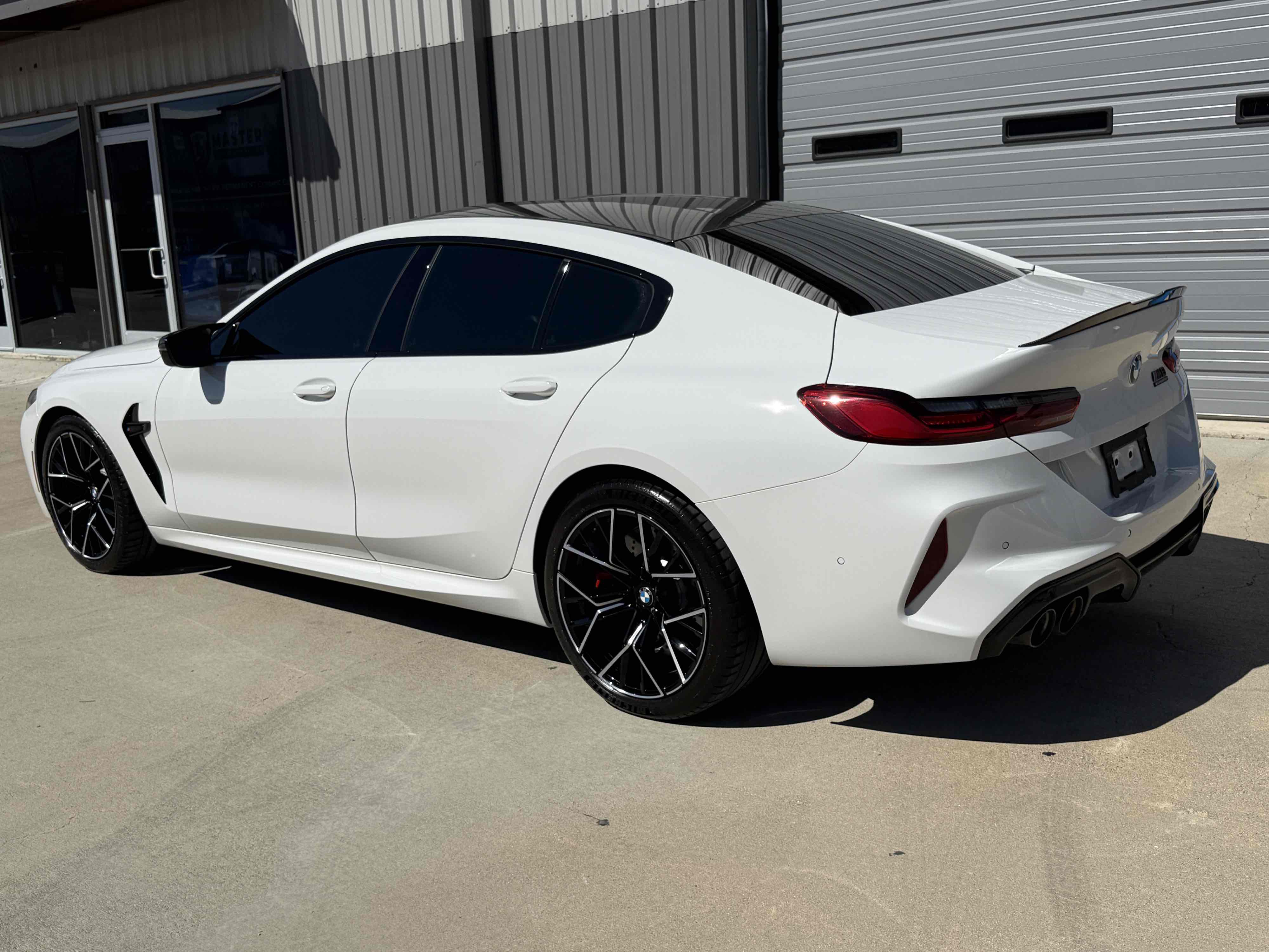 Photo 37 of this BMW M8