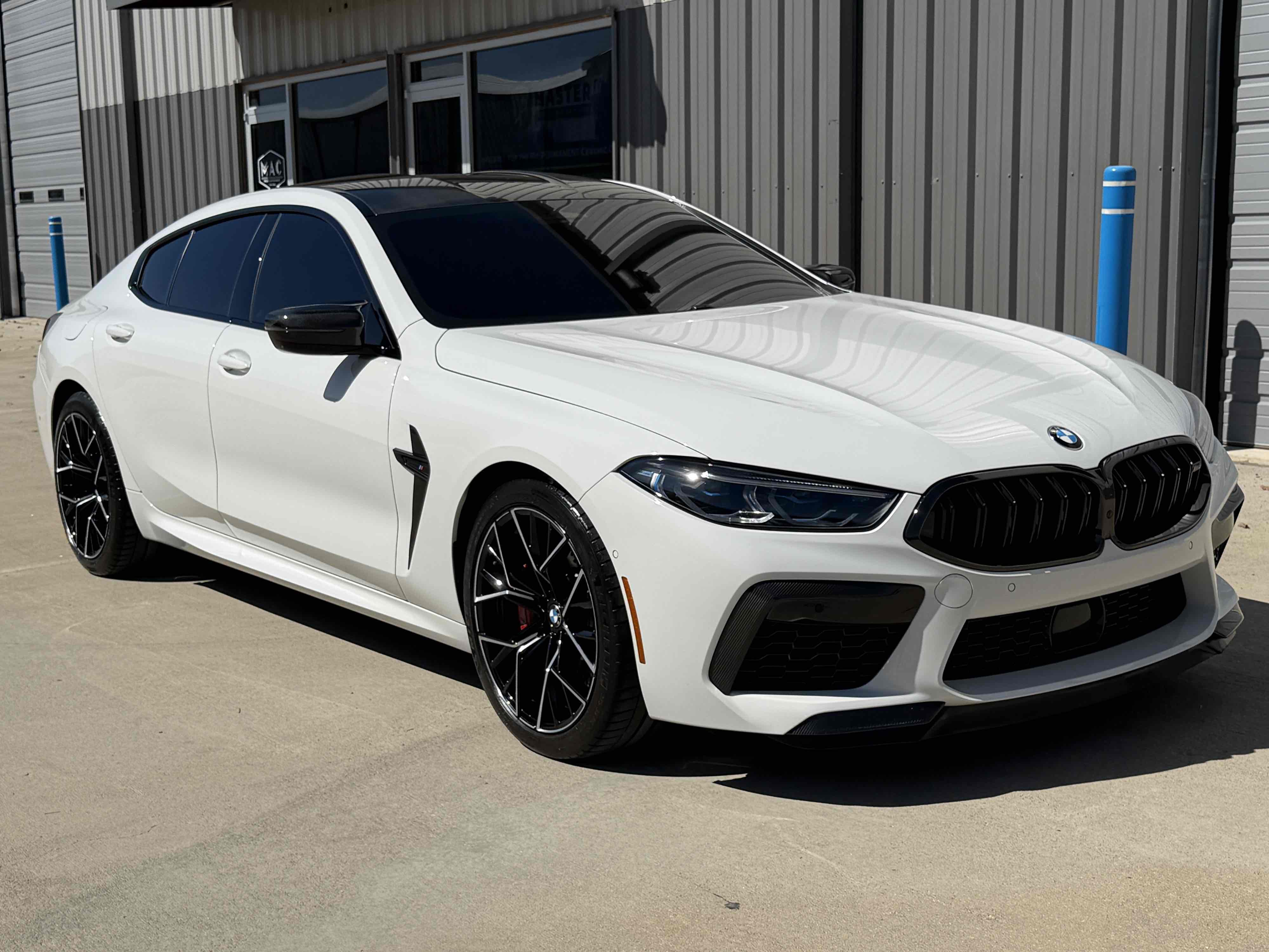 Photo 58 of this BMW M8