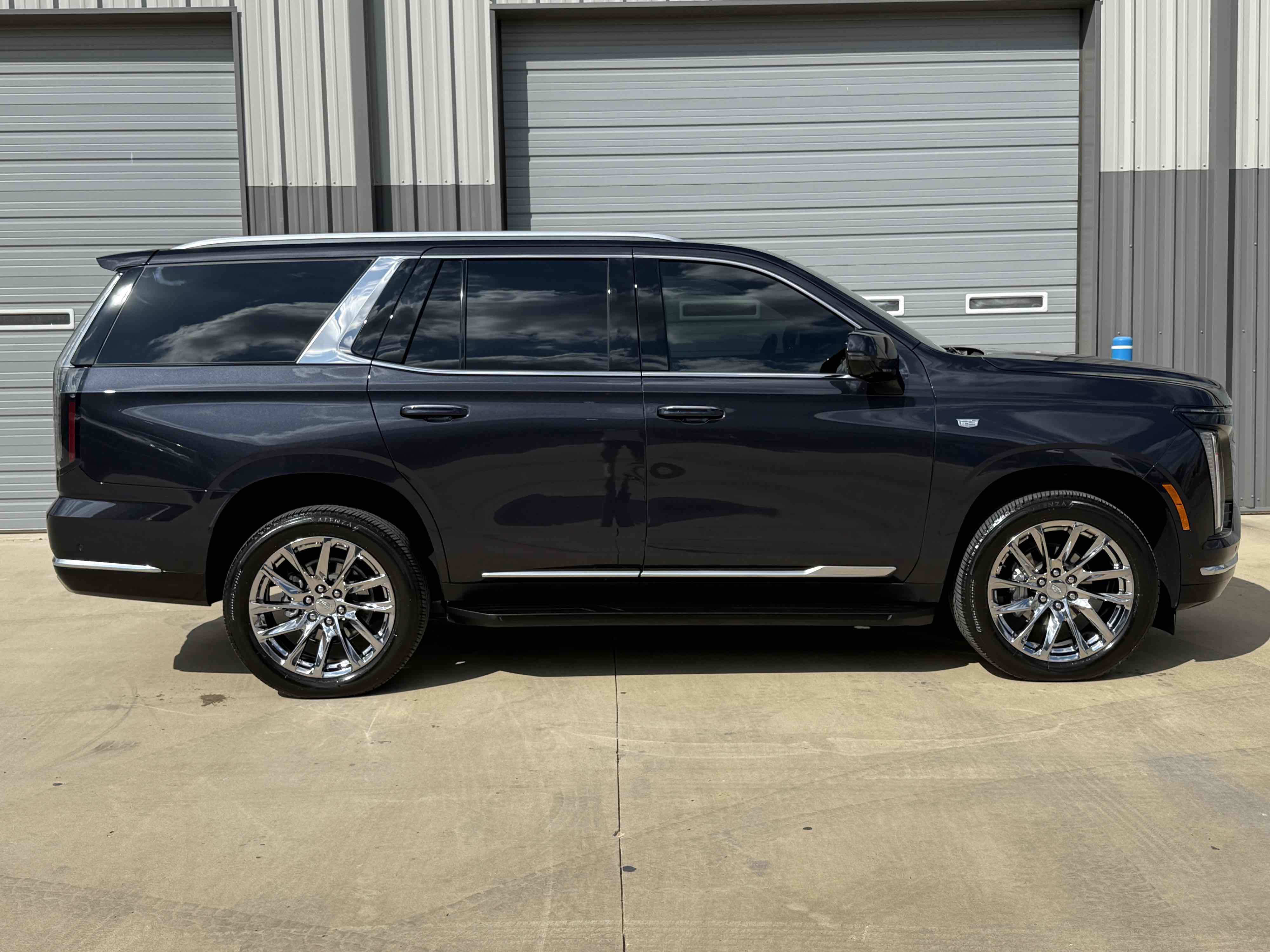 Photo 28 of this Cadillac Escalade