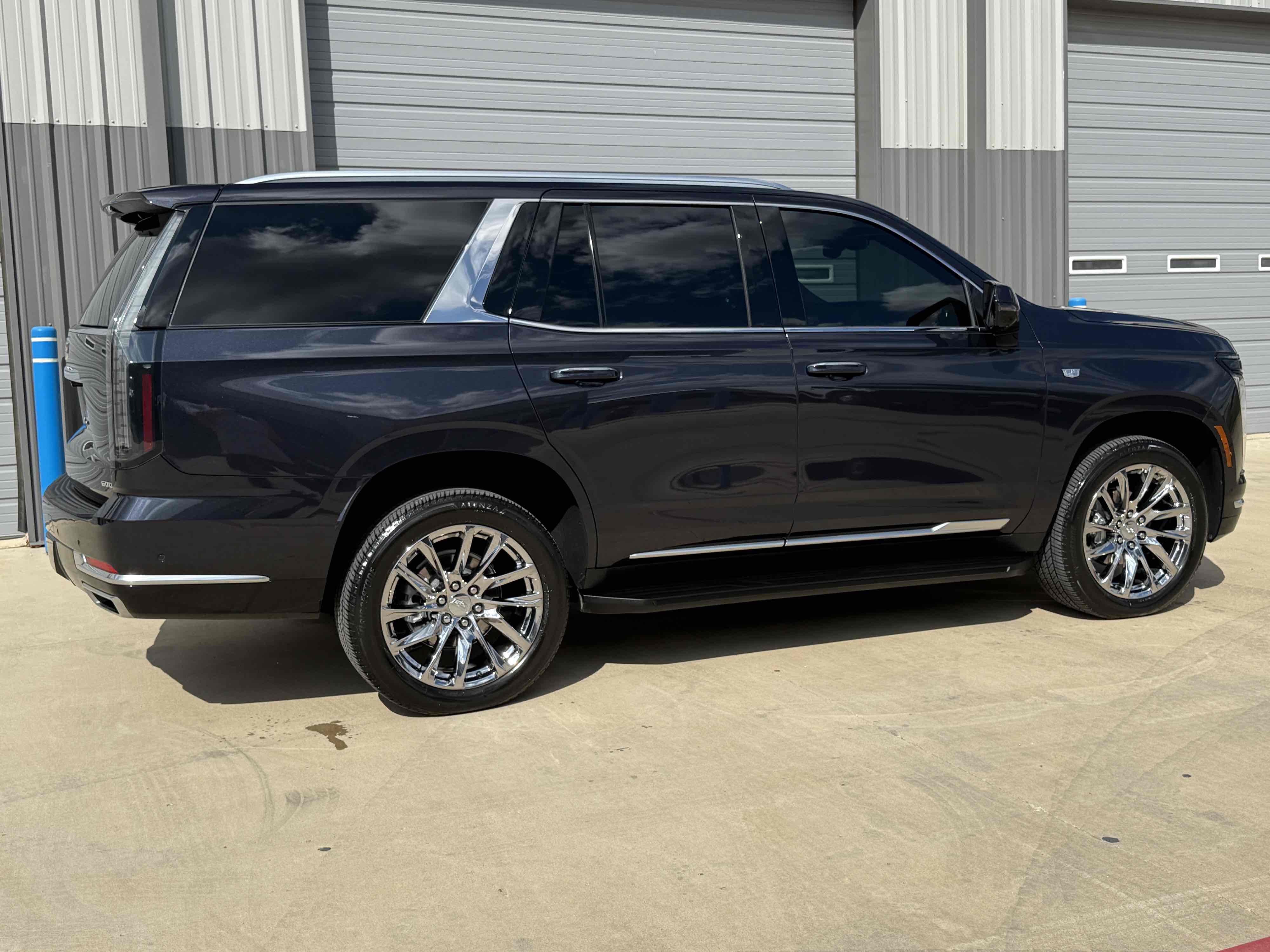 Photo 31 of this Cadillac Escalade