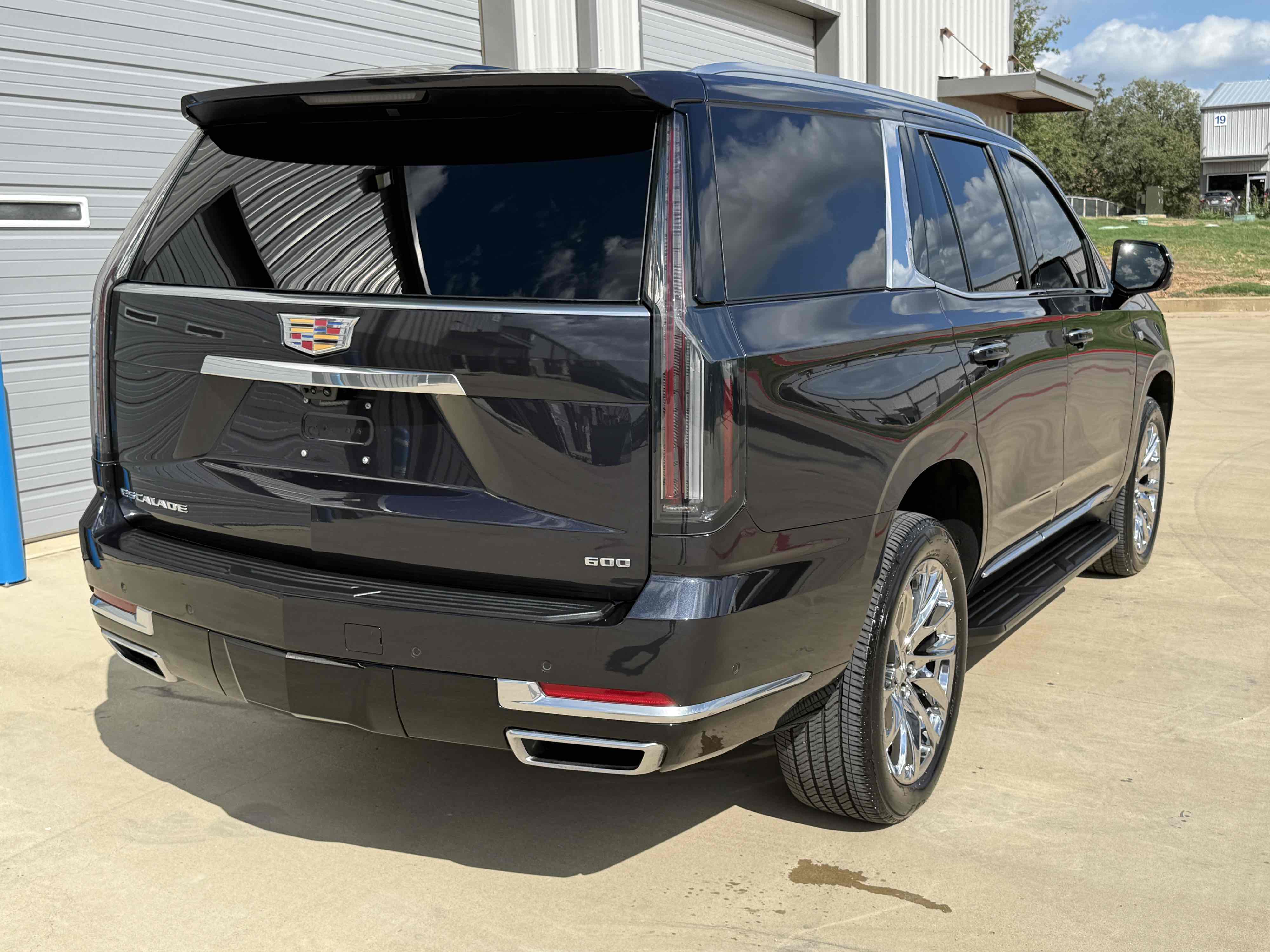 Photo 34 of this Cadillac Escalade