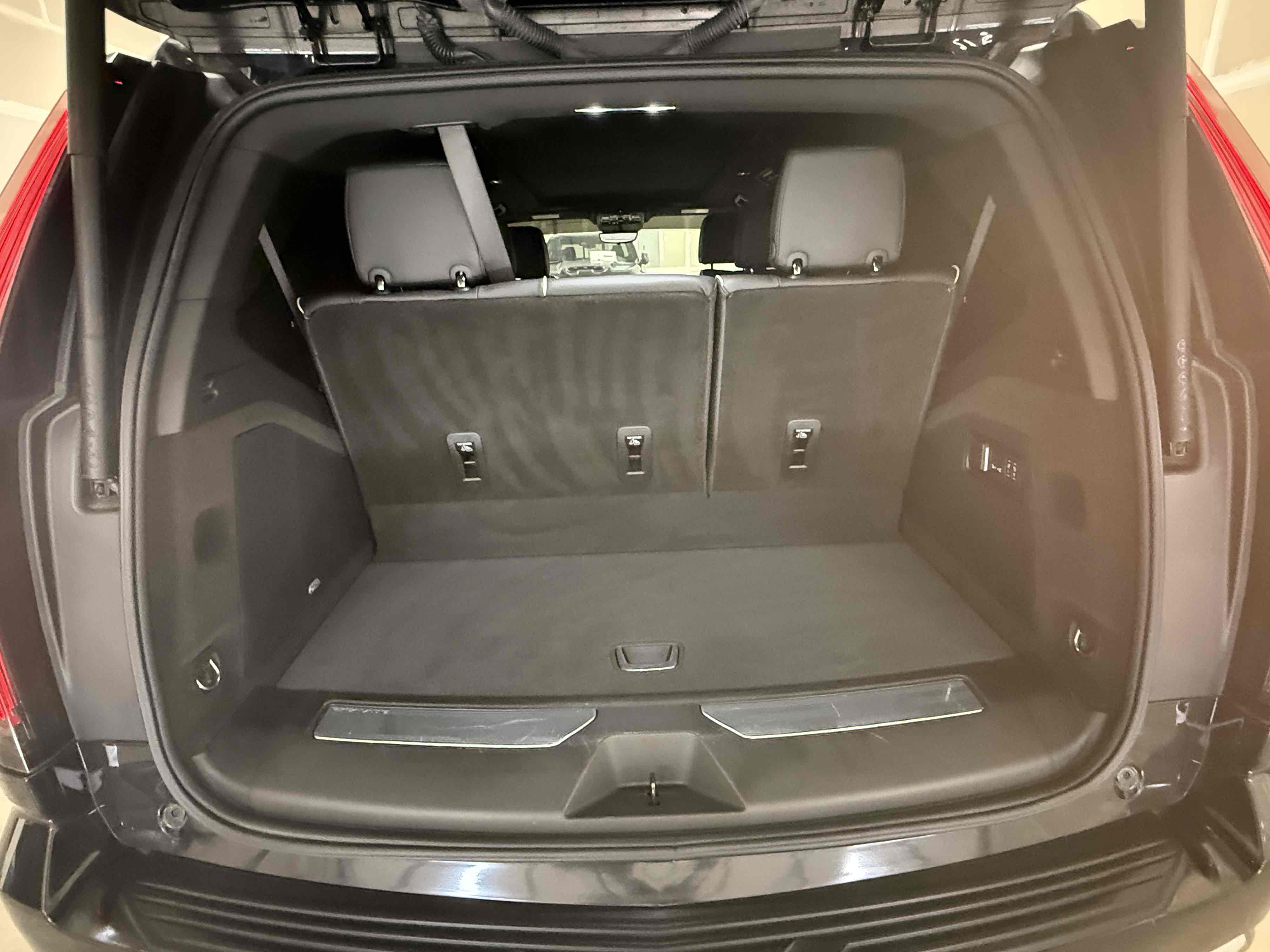 Photo 107 of this Cadillac Escalade