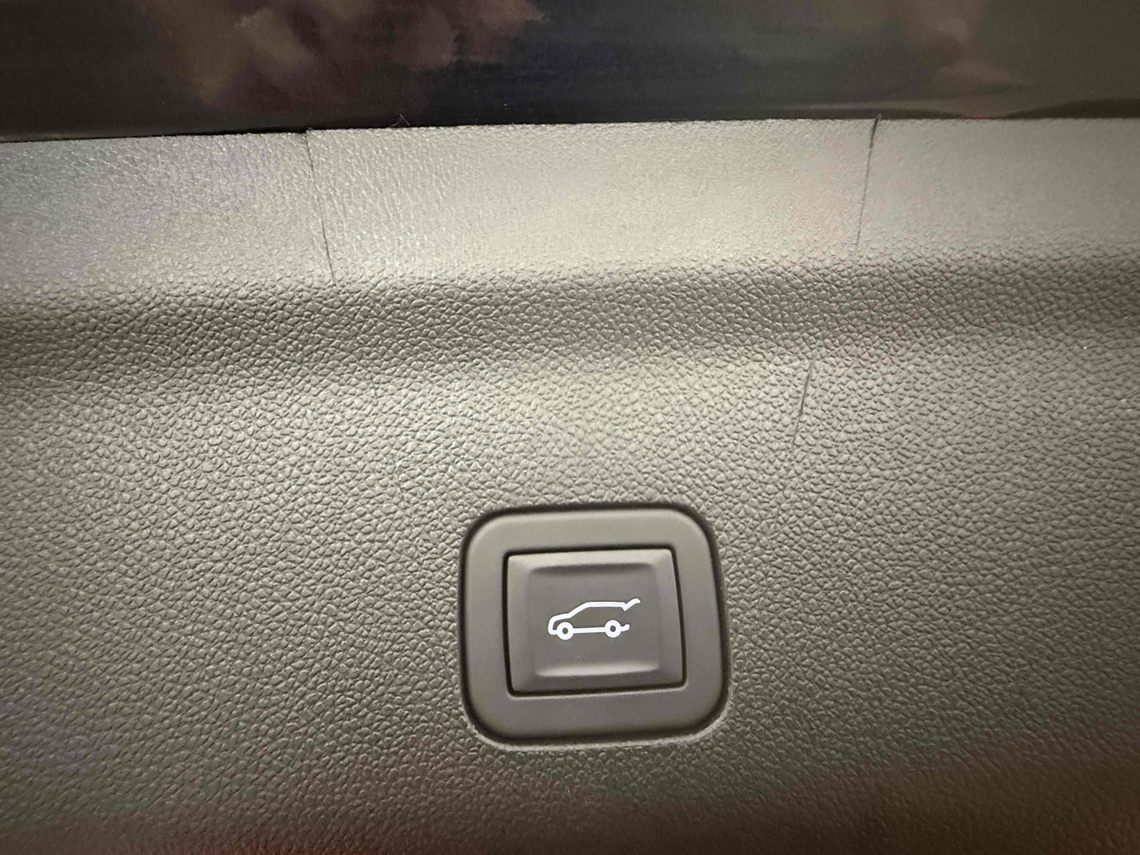 Photo 110 of this Cadillac Escalade