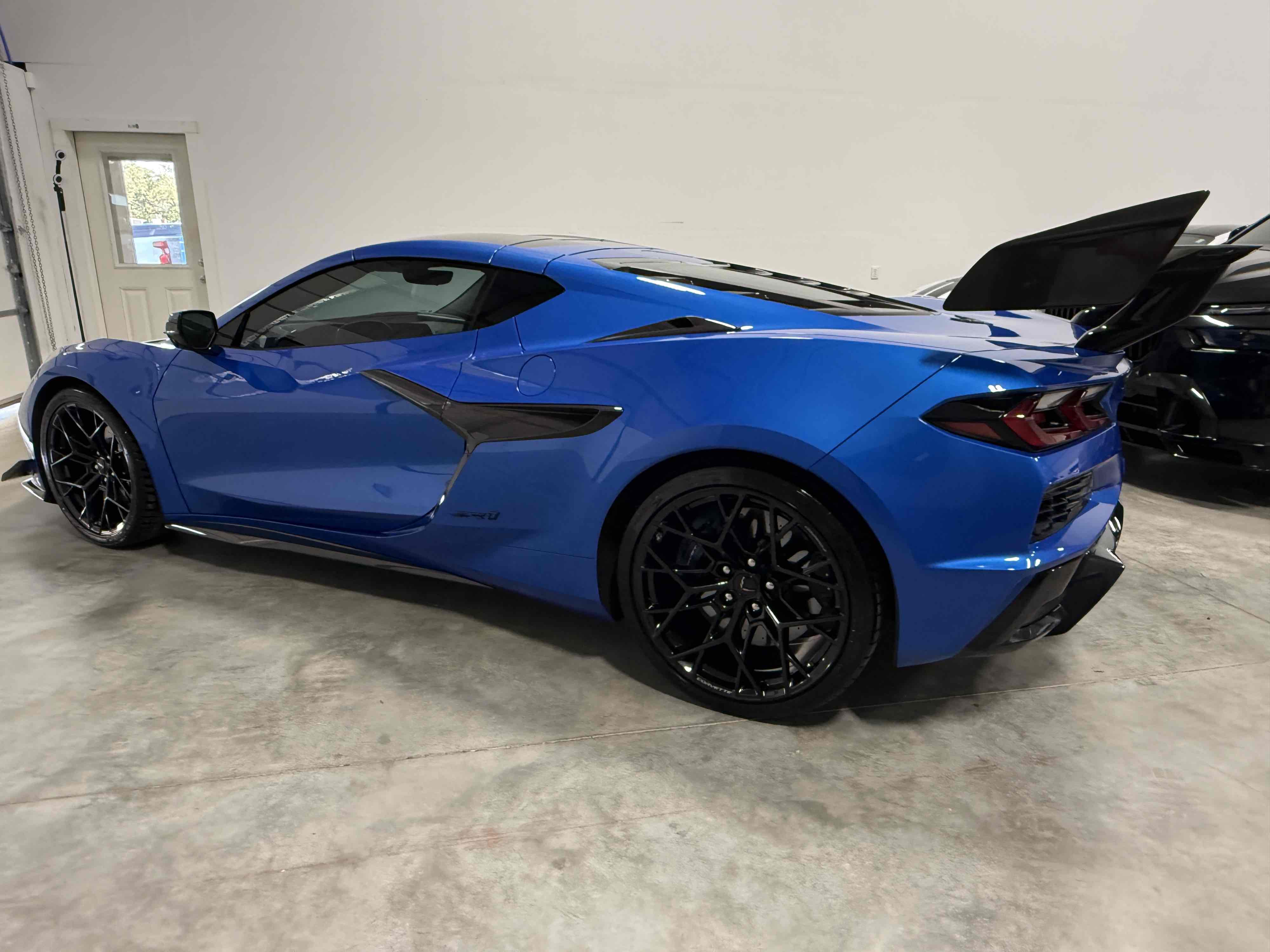 Photo 17 of this Chevrolet Corvette