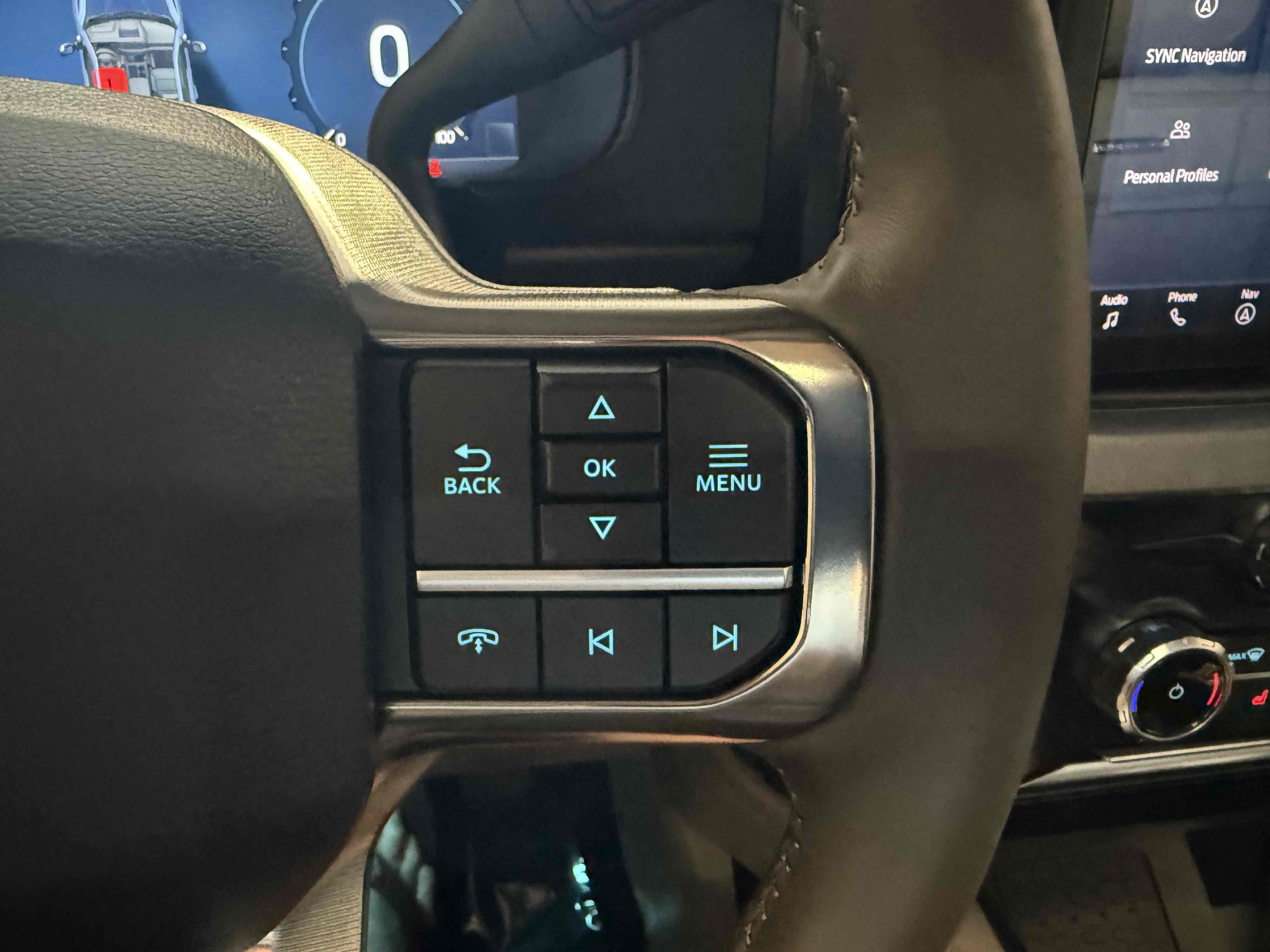 Photo 30 of this Ford Super Duty F-450 DRW