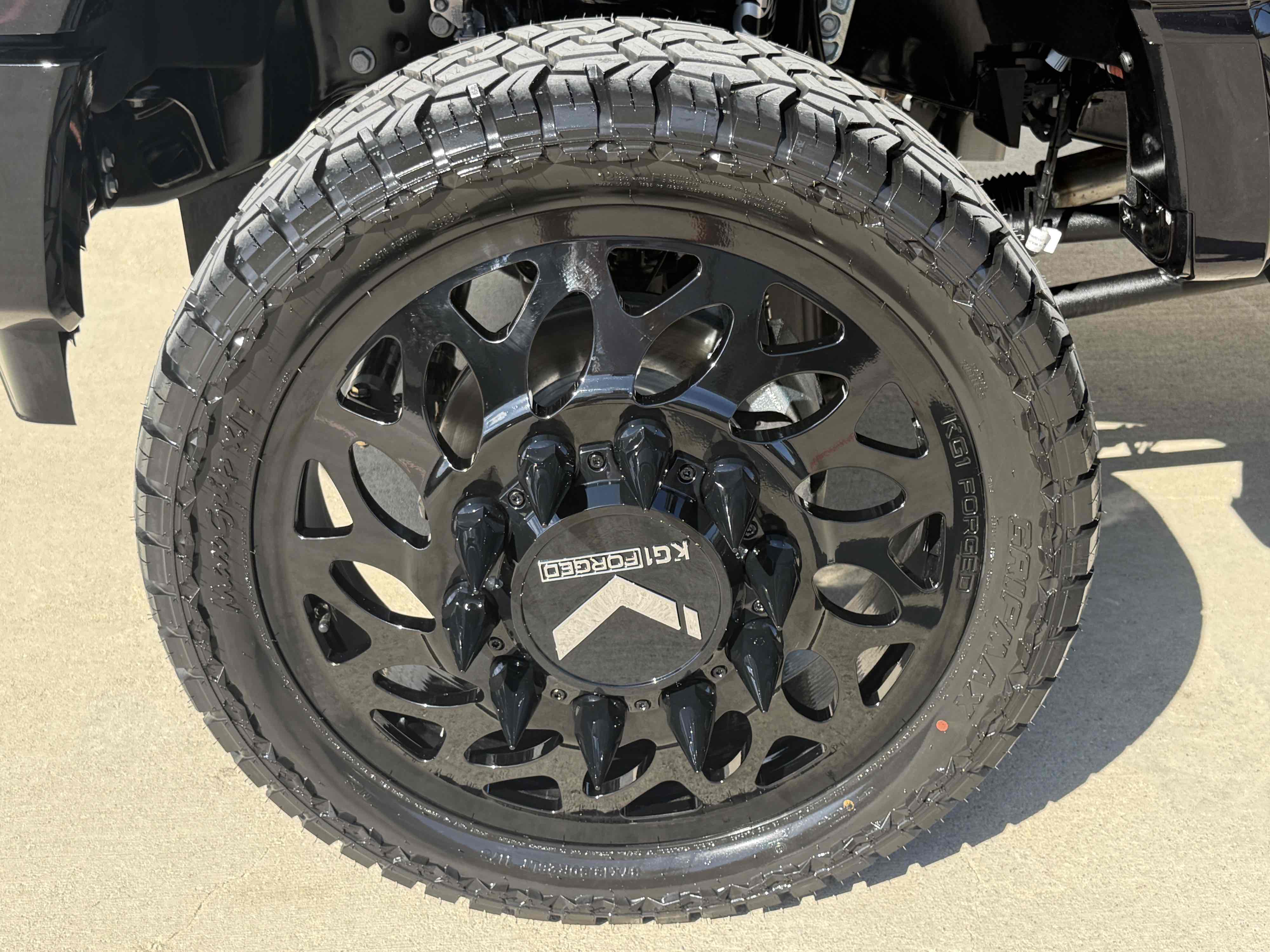 Photo 13 of this Ford Super Duty F-450 DRW