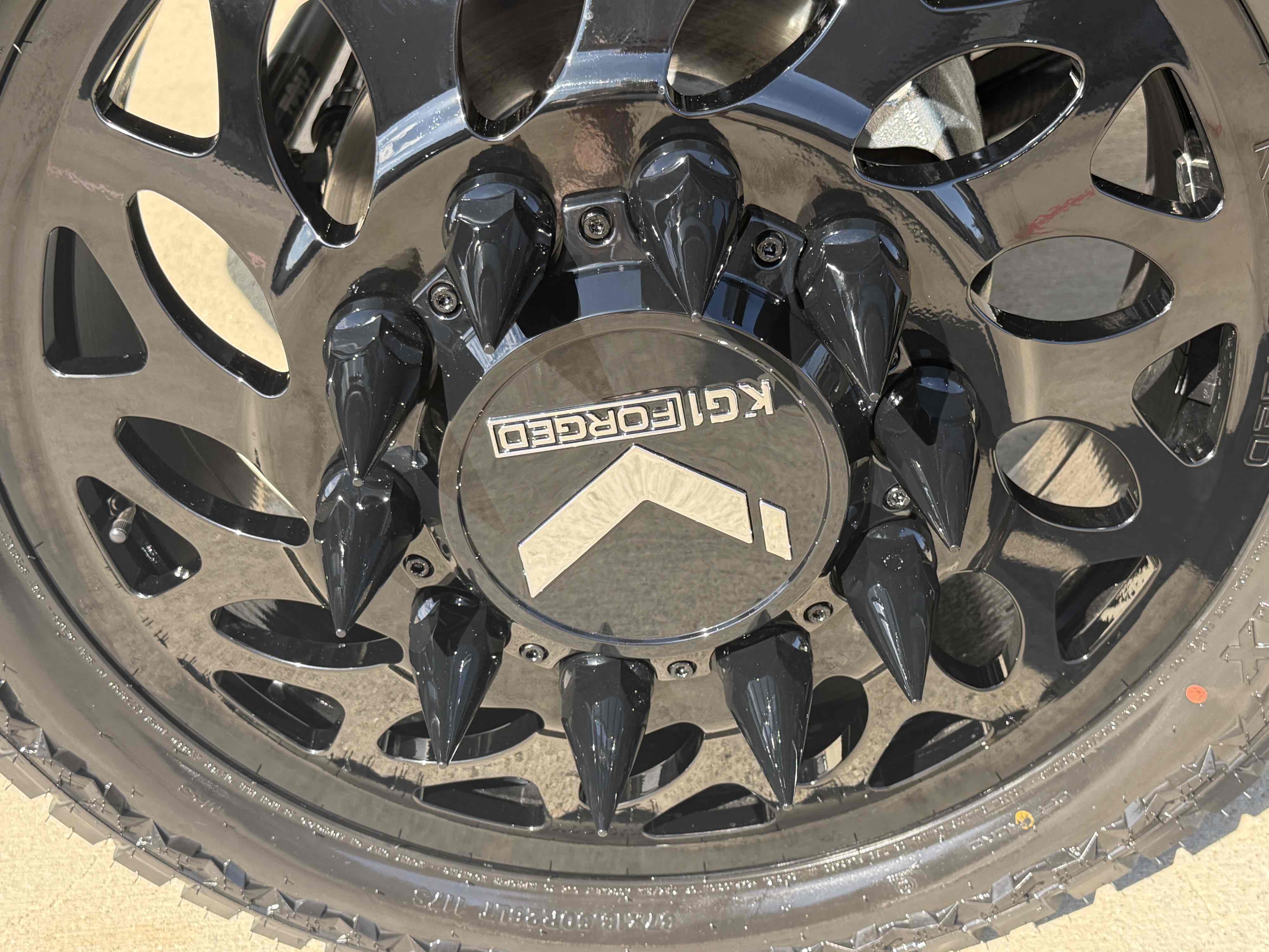 Photo 56 of this Ford Super Duty F-450 DRW