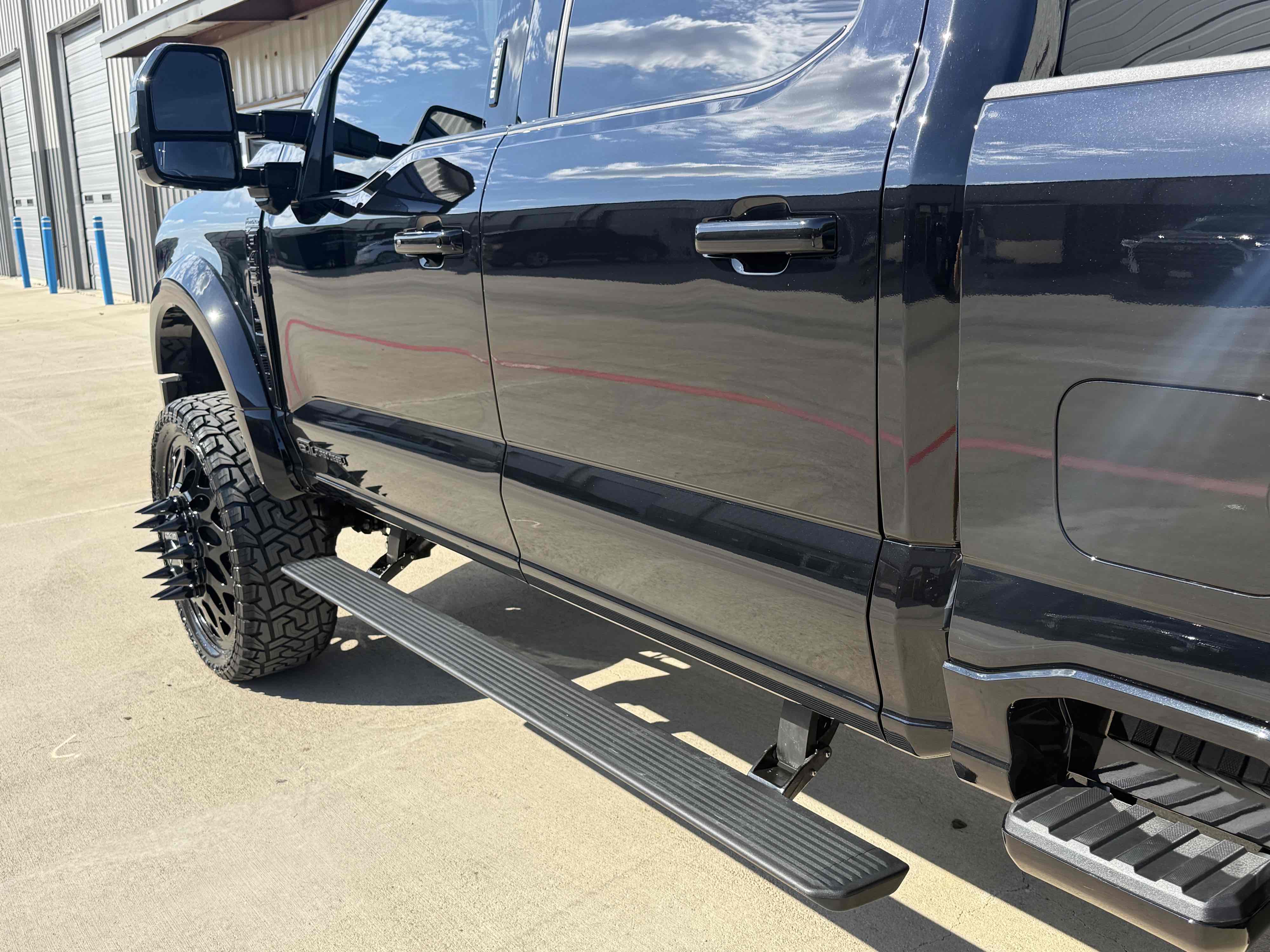 Photo 65 of this Ford Super Duty F-450 DRW