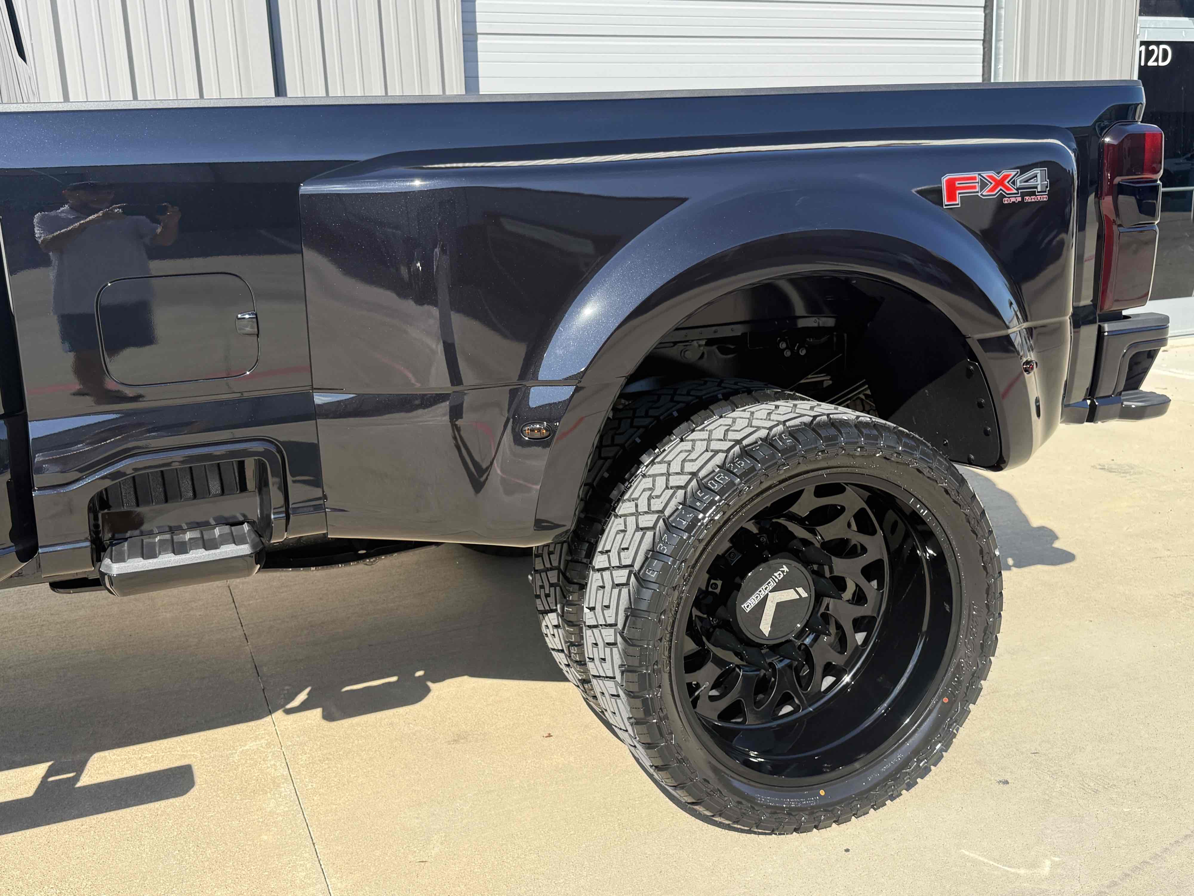 Photo 66 of this Ford Super Duty F-450 DRW