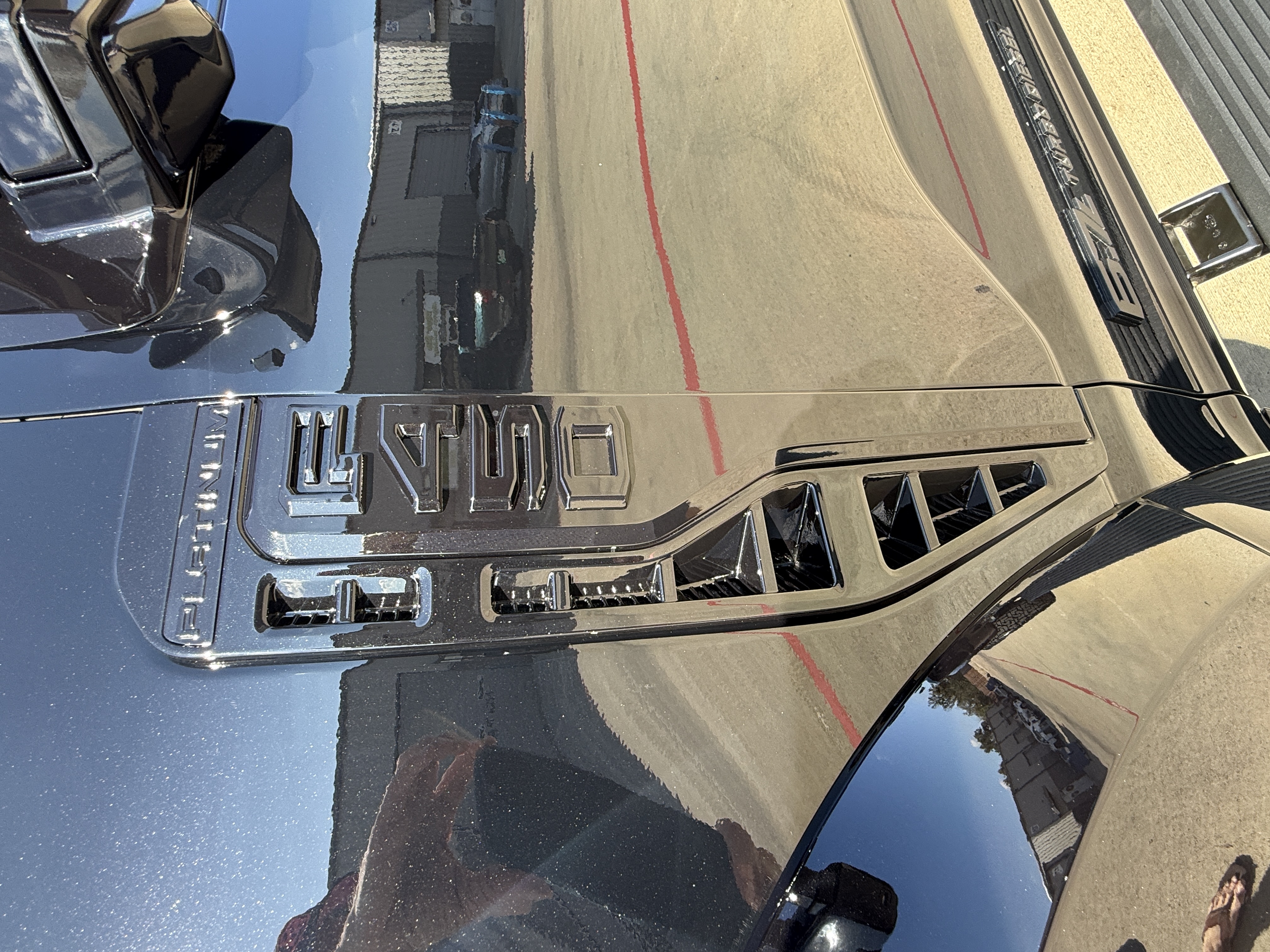 Photo 71 of this Ford Super Duty F-450 DRW