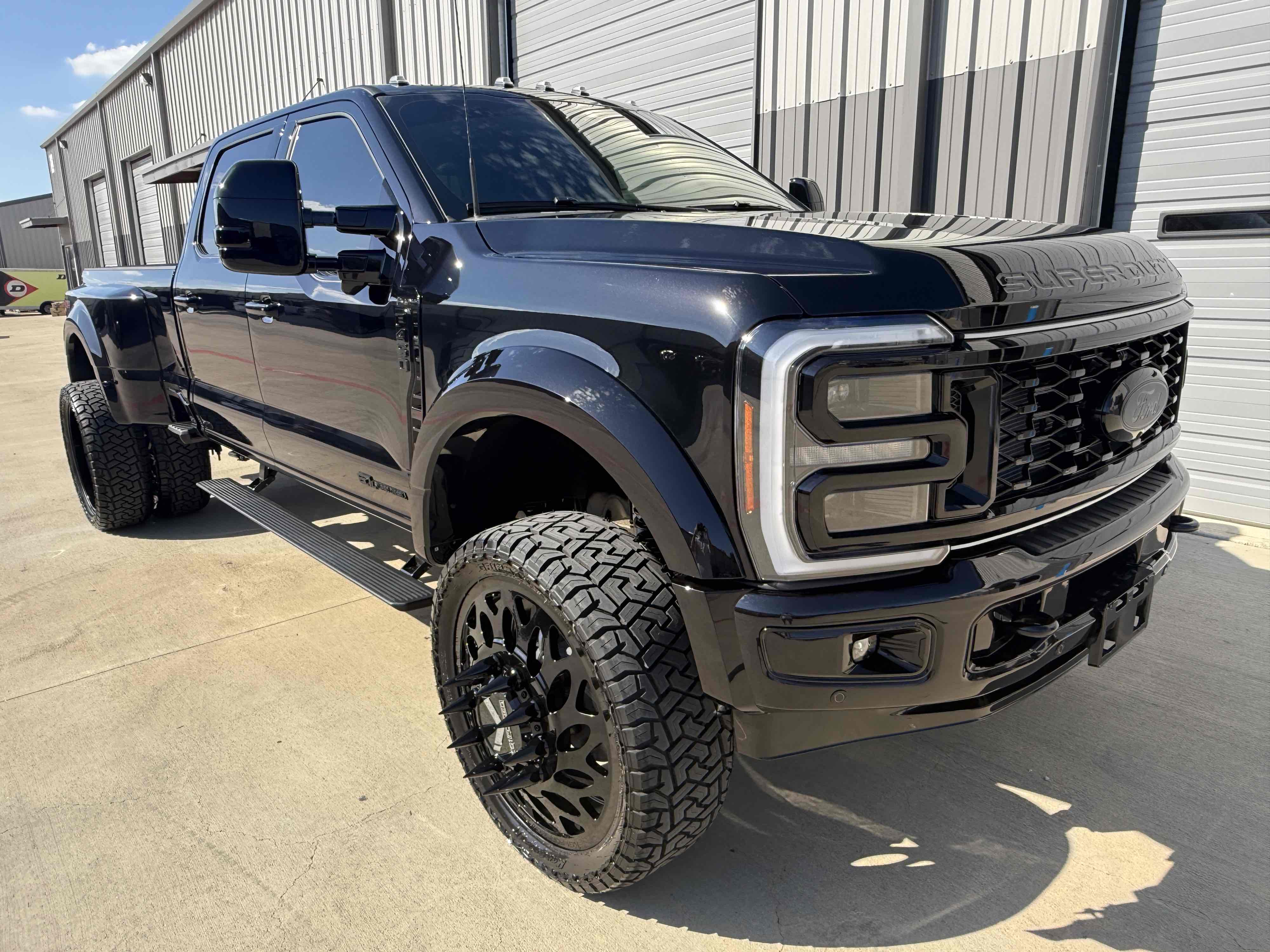 Photo 93 of this Ford Super Duty F-450 DRW