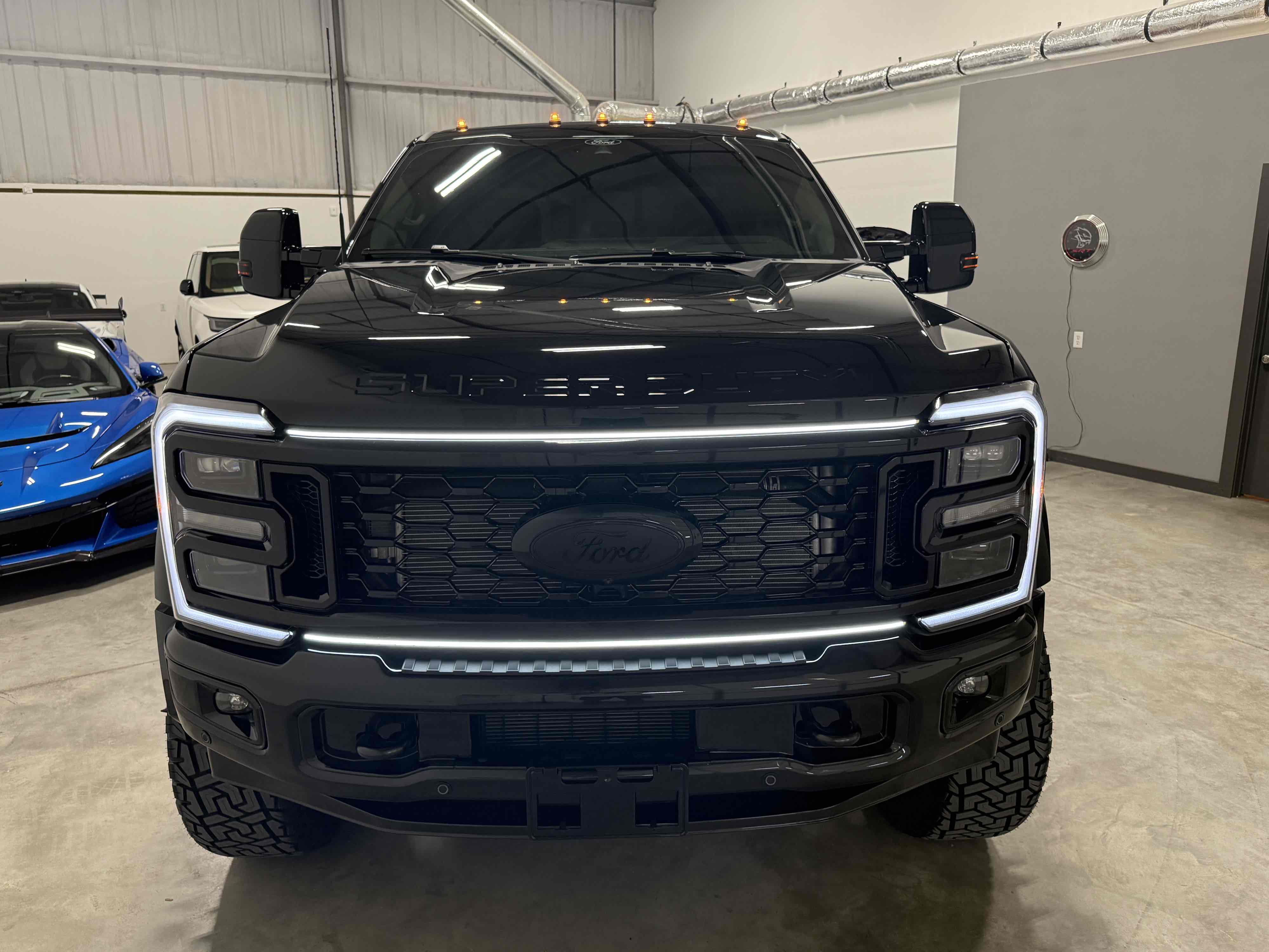 Photo 103 of this Ford Super Duty F-450 DRW