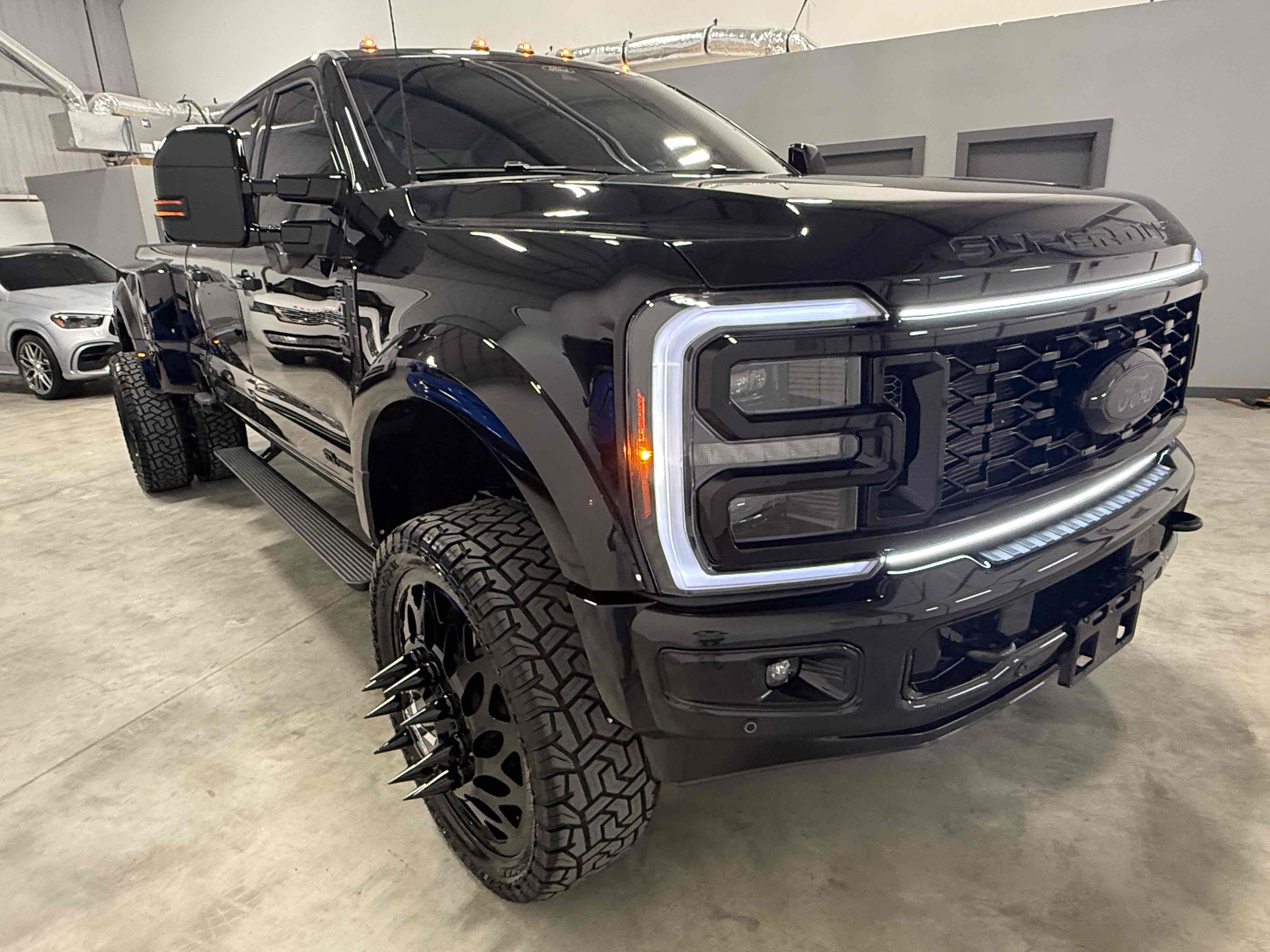 Photo 106 of this Ford Super Duty F-450 DRW